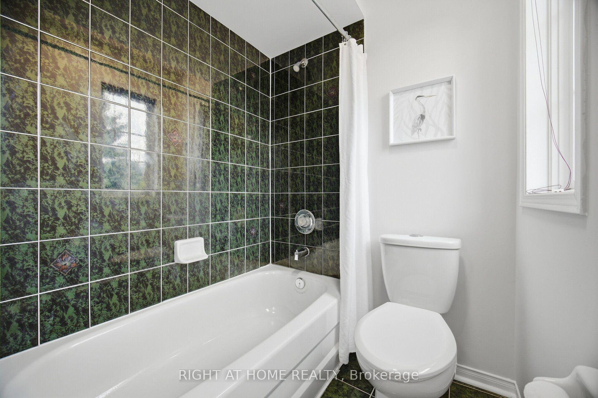 Photo 37 of 3970 Worthview Place, Mississauga, Lisgar — HOMEH