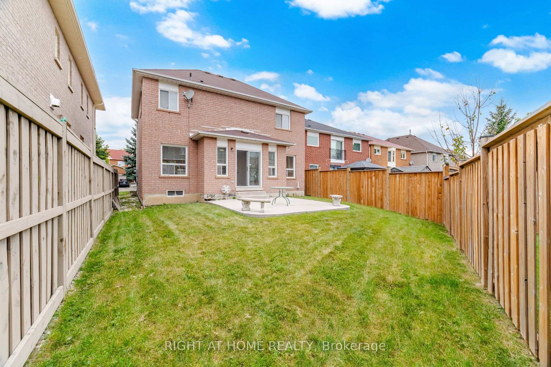Photo 42 of 3970 Worthview Place, Mississauga, Lisgar — HOMEH