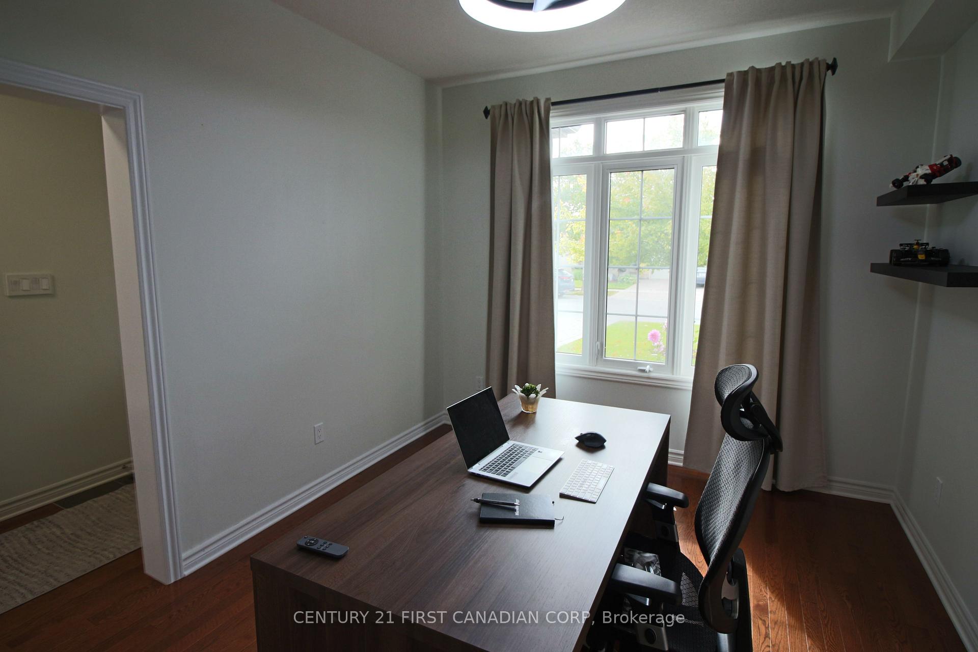 Photo 6 of Unit 6, 458 Blue Jay Drive, London, North B — HOMEH