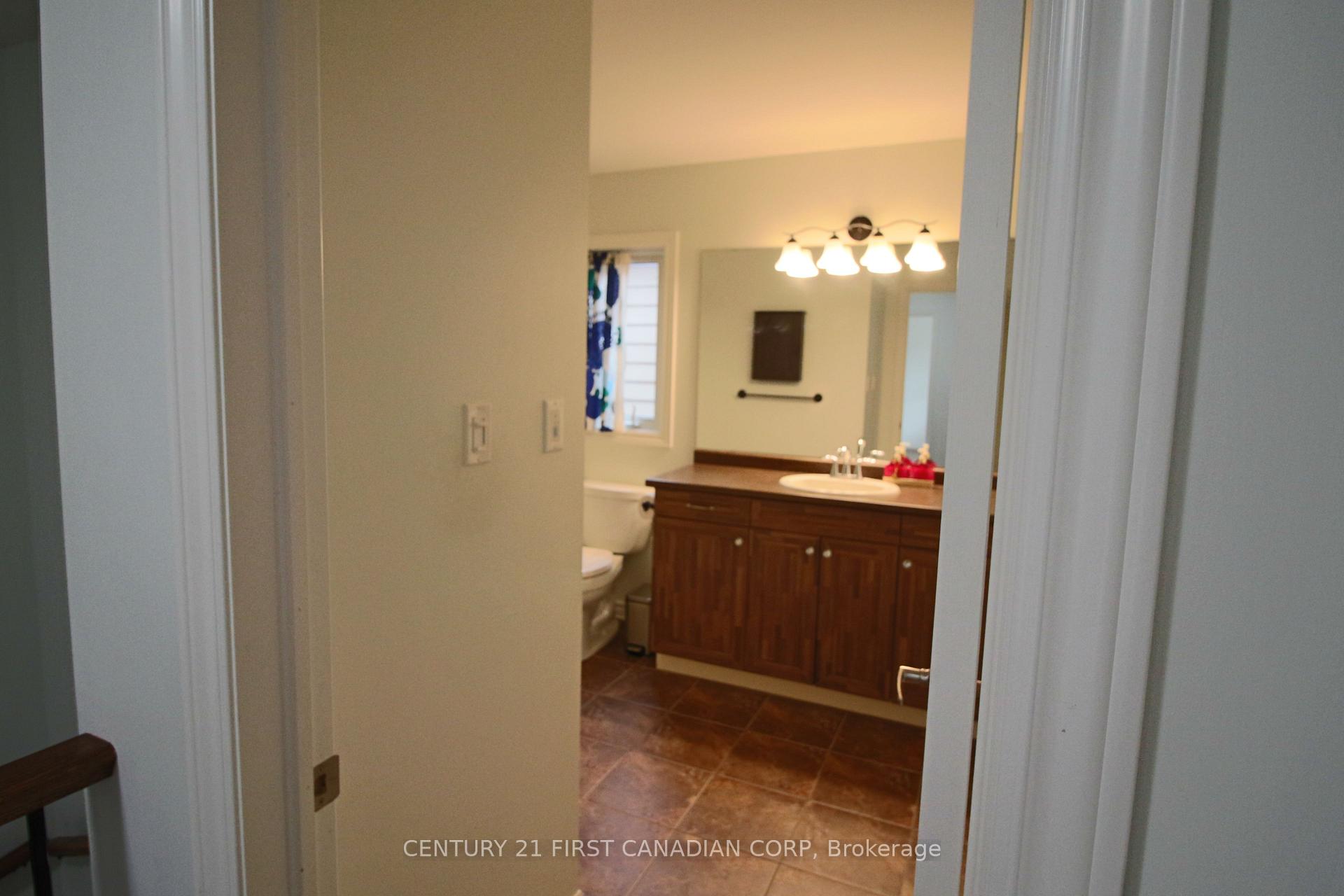 Photo 25 of Unit 6, 458 Blue Jay Drive, London, North B — HOMEH