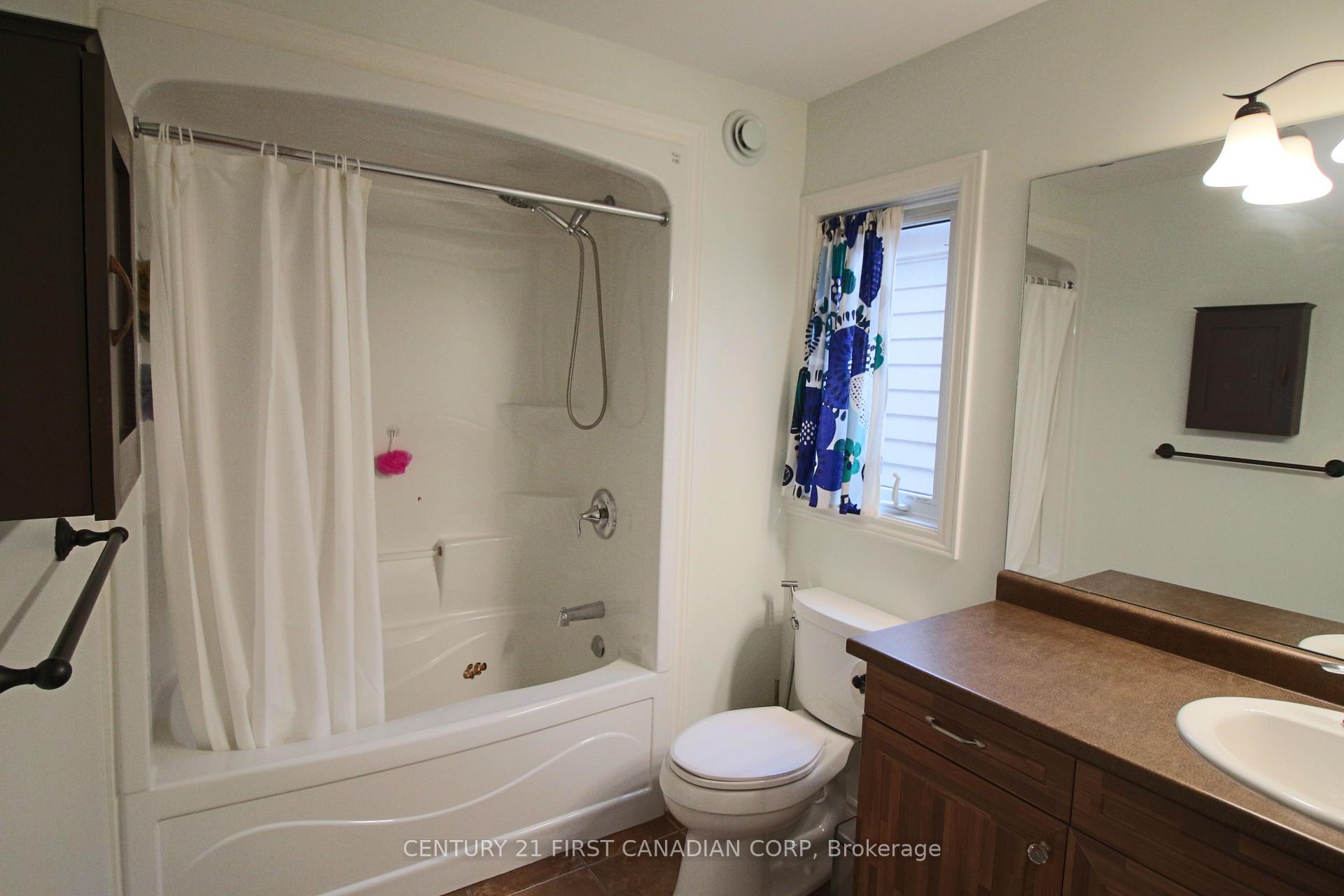 Photo 26 of Unit 6, 458 Blue Jay Drive, London, North B — HOMEH