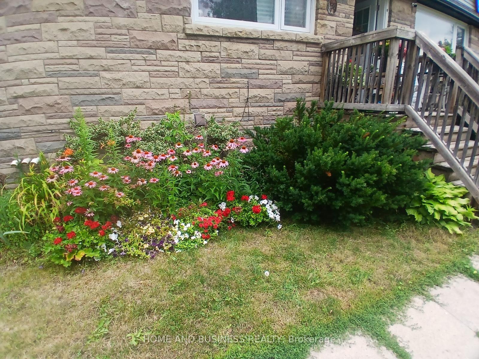 Photo 3 of Unit 1,2,3, 38 River Drive, Halton Hills, Georgetown — HOMEH