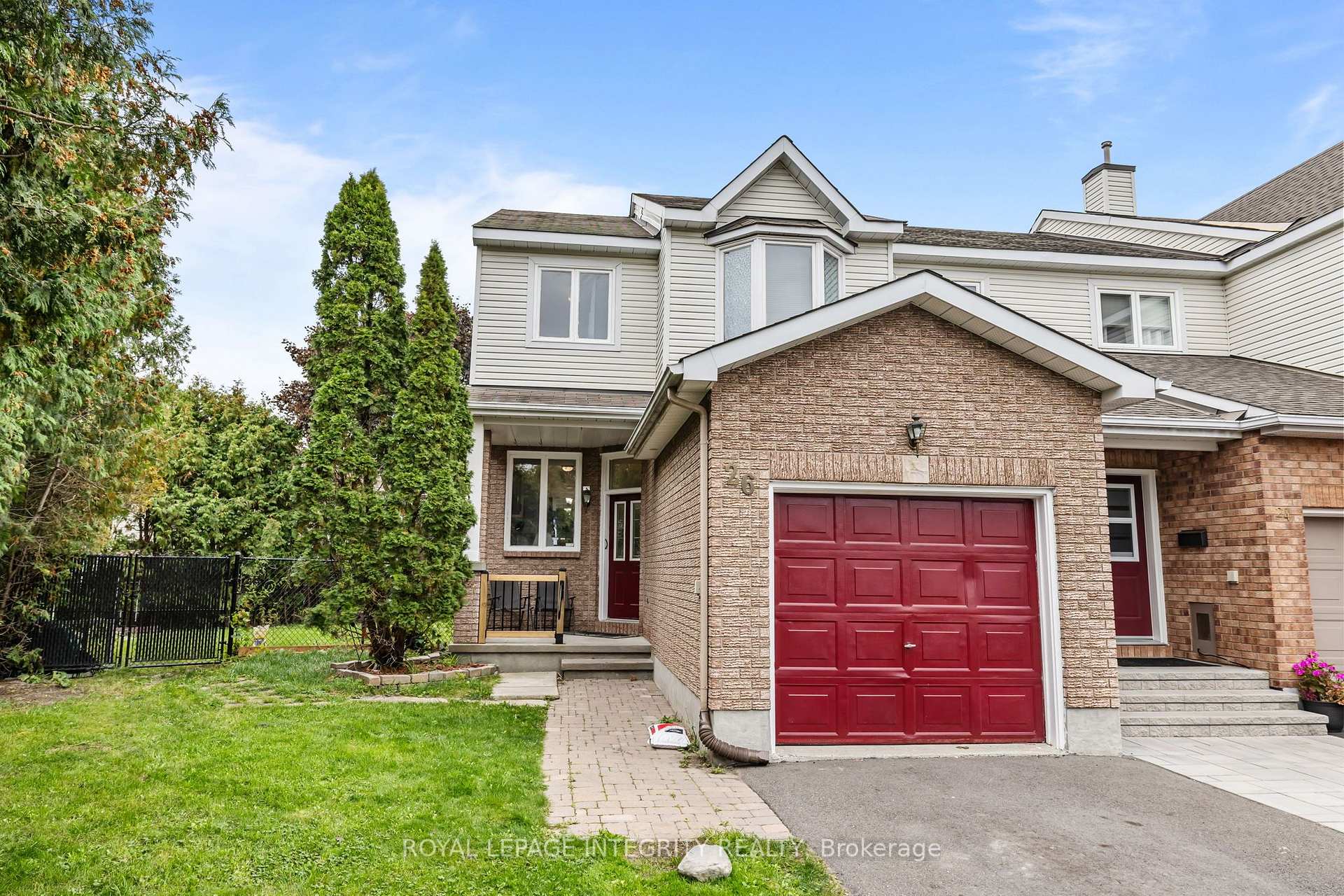 Photo 3 of 26 Astoria Crescent, Ottawa, Barrhaven East — HOMEH