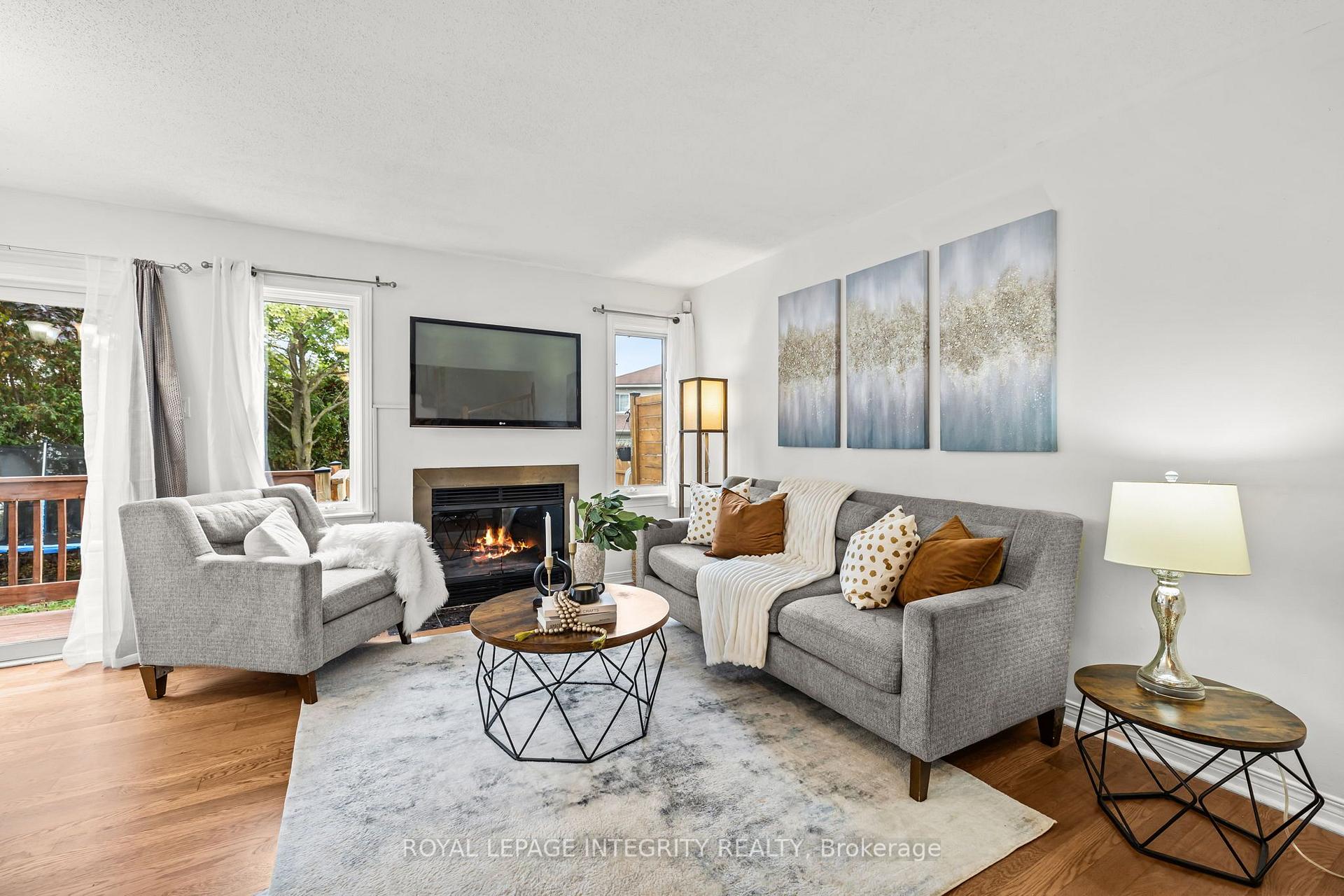 Photo 8 of 26 Astoria Crescent, Ottawa, Barrhaven East — HOMEH
