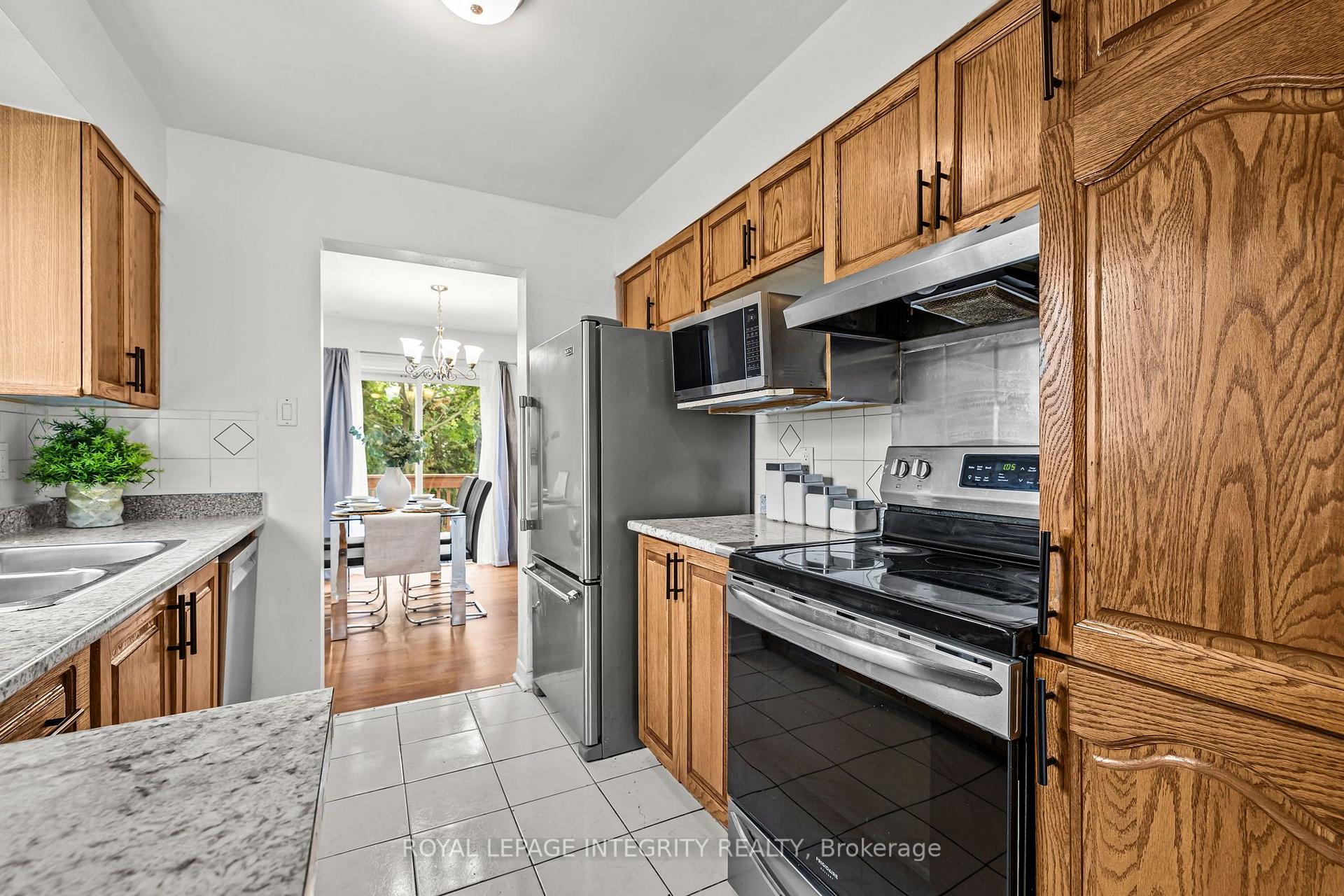 Photo 17 of 26 Astoria Crescent, Ottawa, Barrhaven East — HOMEH
