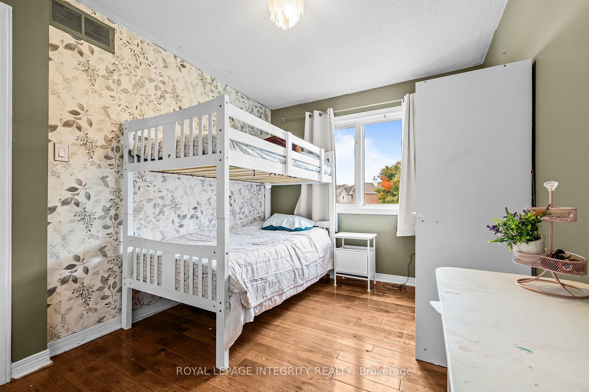 Photo 23 of 26 Astoria Crescent, Ottawa, Barrhaven East — HOMEH