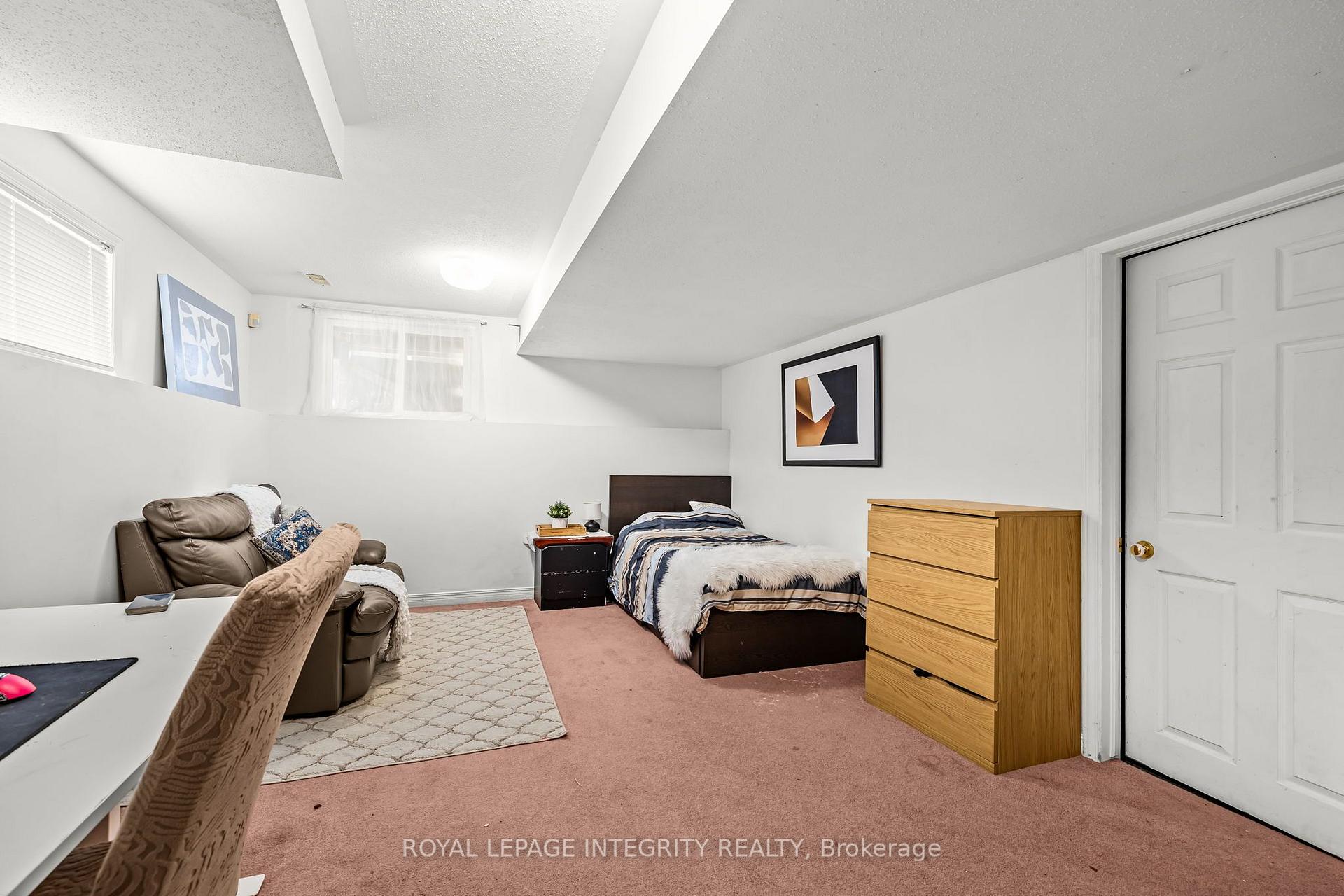 Photo 32 of 26 Astoria Crescent, Ottawa, Barrhaven East — HOMEH