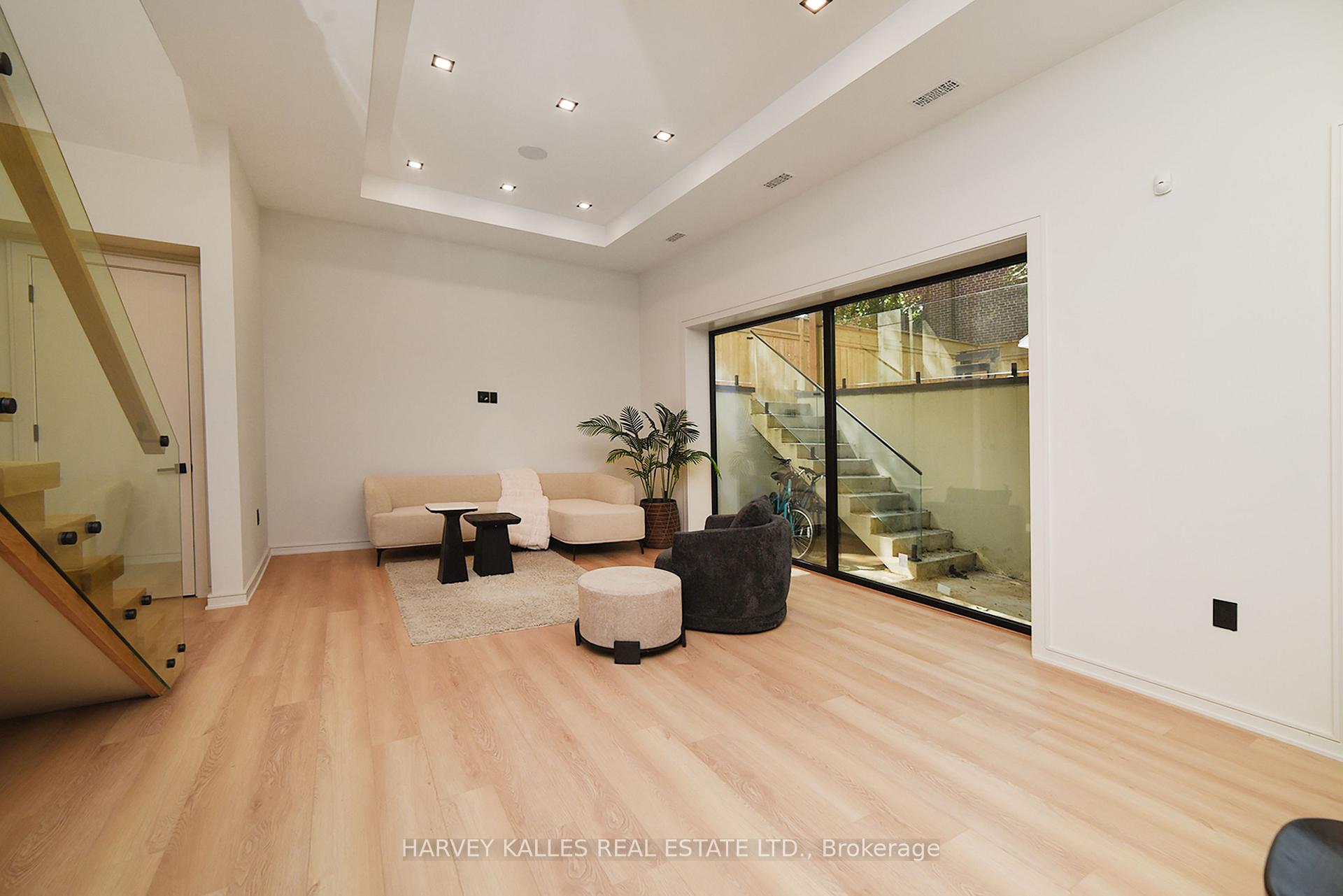 Photo 41 of 110 Mona Drive, Toronto, Lawrence Park South — HOMEH