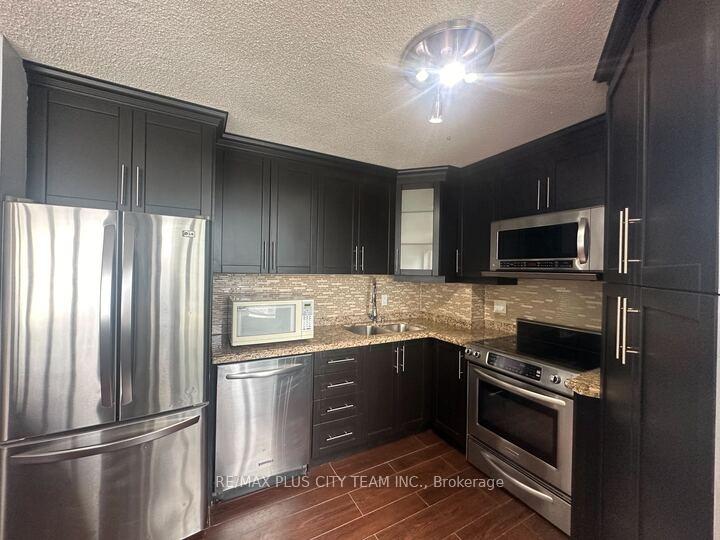 Photo 8 of Unit 1506, 250 Queens Quay W, Toronto, Waterfront Communities — HOMEH