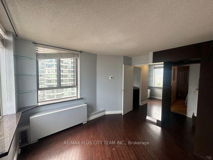Photo 9 of Unit 1506, 250 Queens Quay W, Toronto, Waterfront Communities — HOMEH