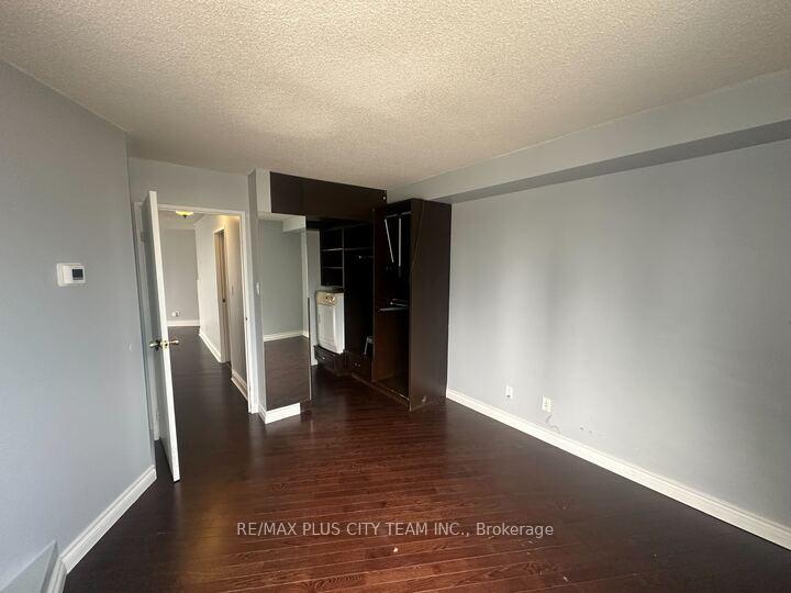 Photo 10 of Unit 1506, 250 Queens Quay W, Toronto, Waterfront Communities — HOMEH