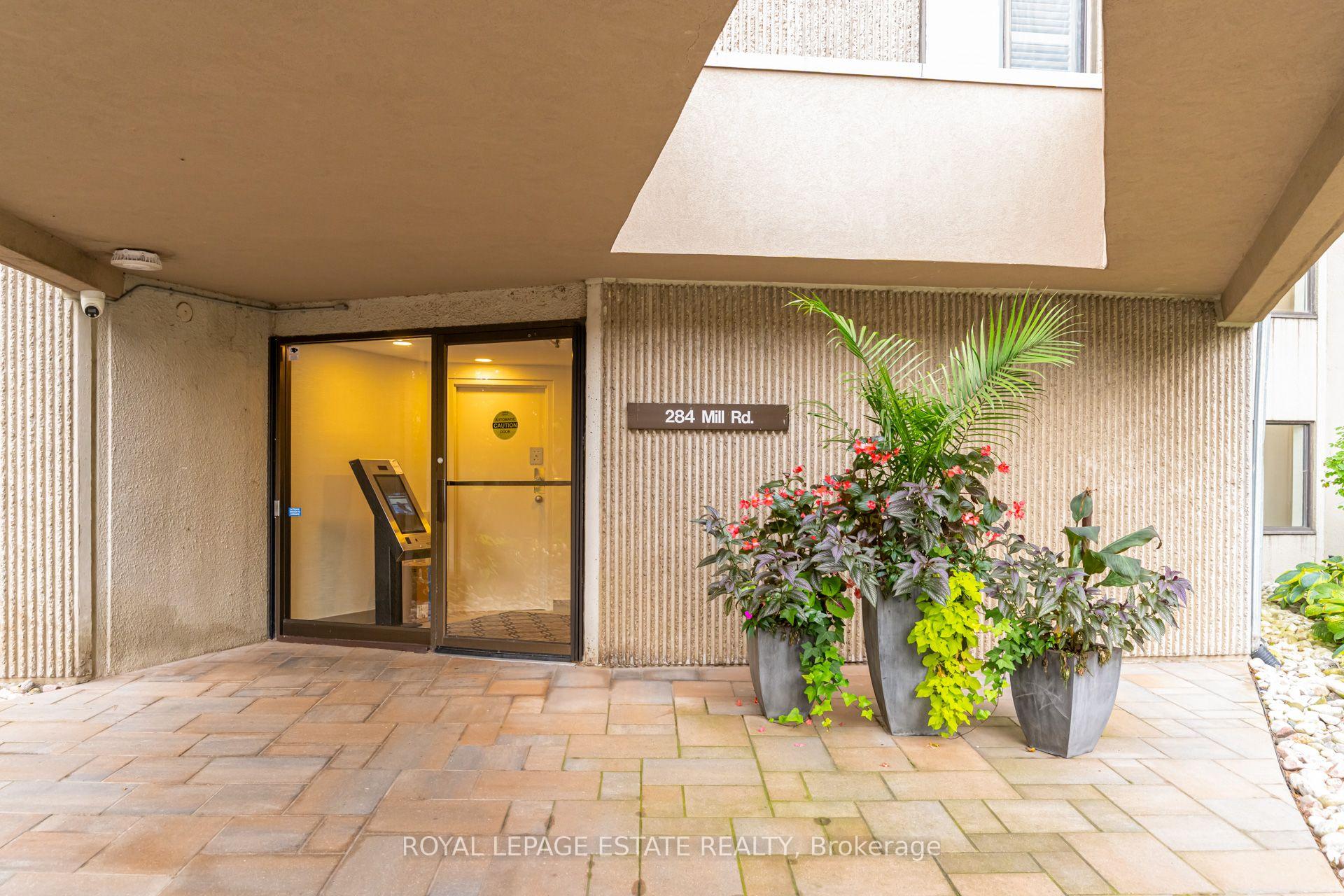 Photo 6 of Unit A12, 284 Mill Road, Etobicoke, Markland Wood — HOMEH