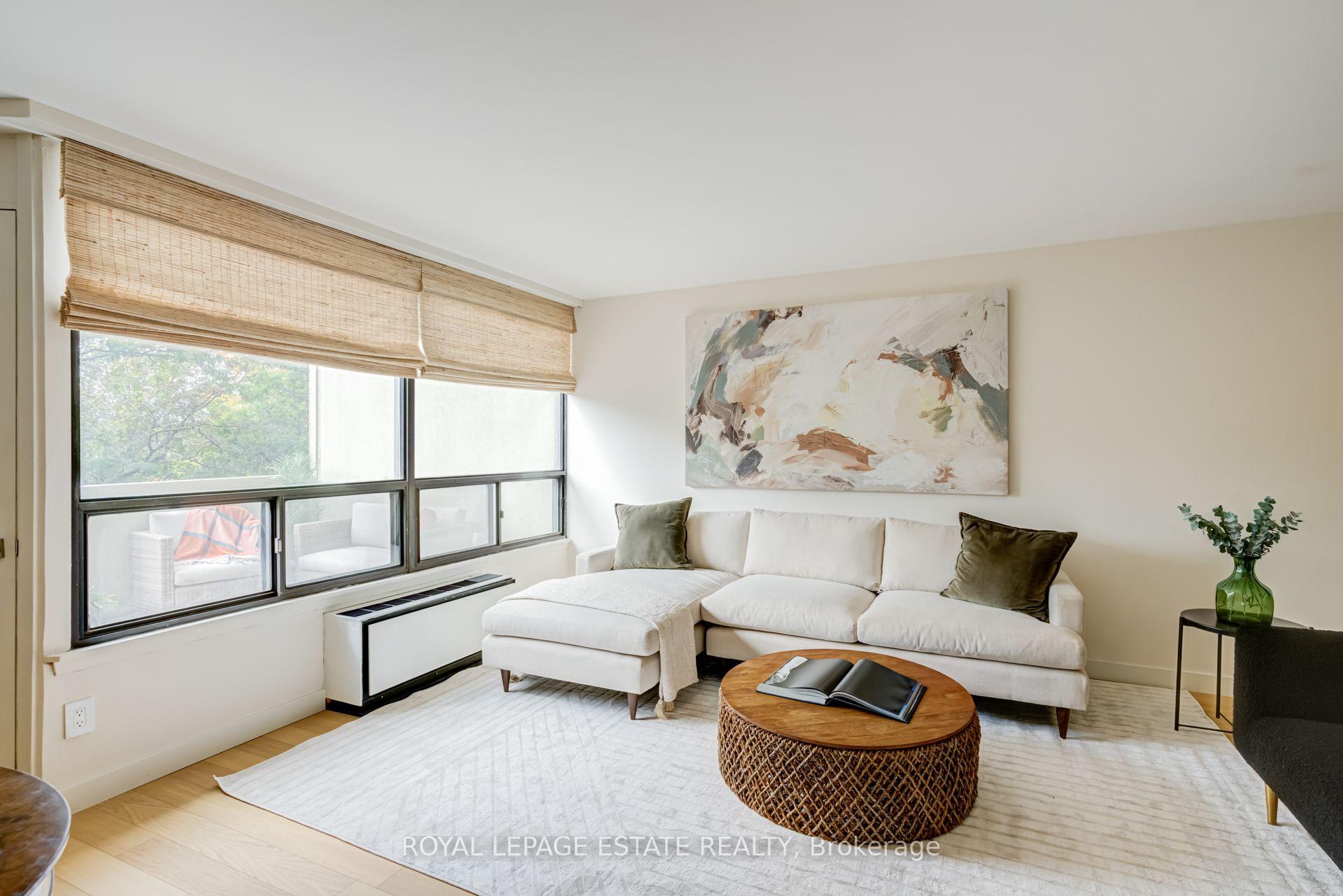 Photo 7 of Unit A12, 284 Mill Road, Etobicoke, Markland Wood — HOMEH
