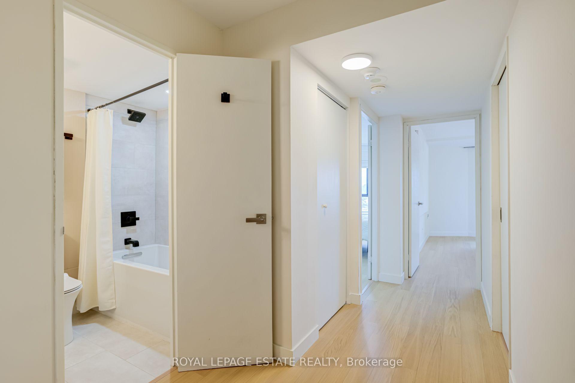 Photo 33 of Unit A12, 284 Mill Road, Etobicoke, Markland Wood — HOMEH