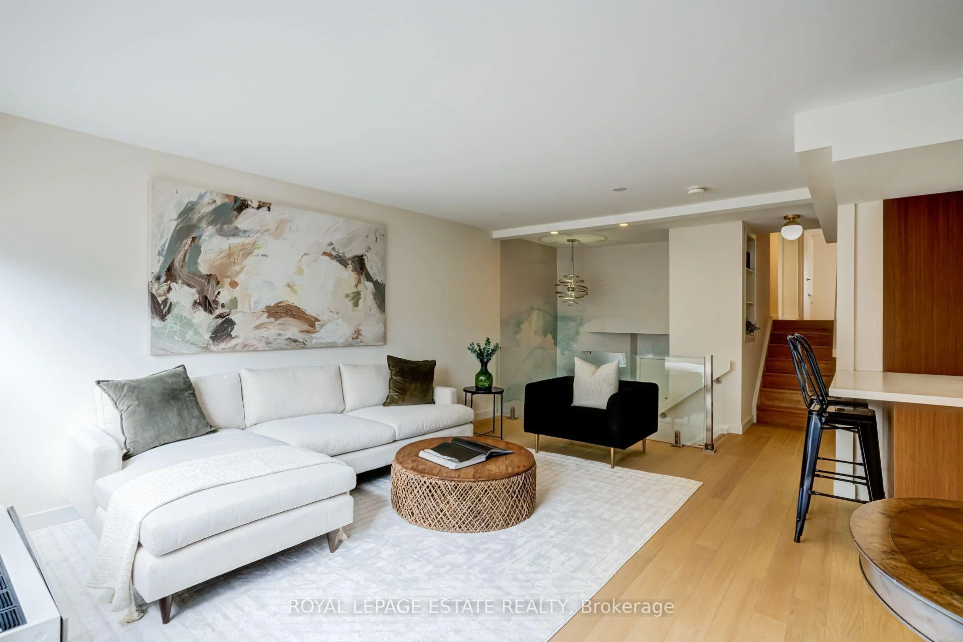 Photo 16 of Unit A12, 284 Mill Road, Etobicoke, Markland Wood — HOMEH