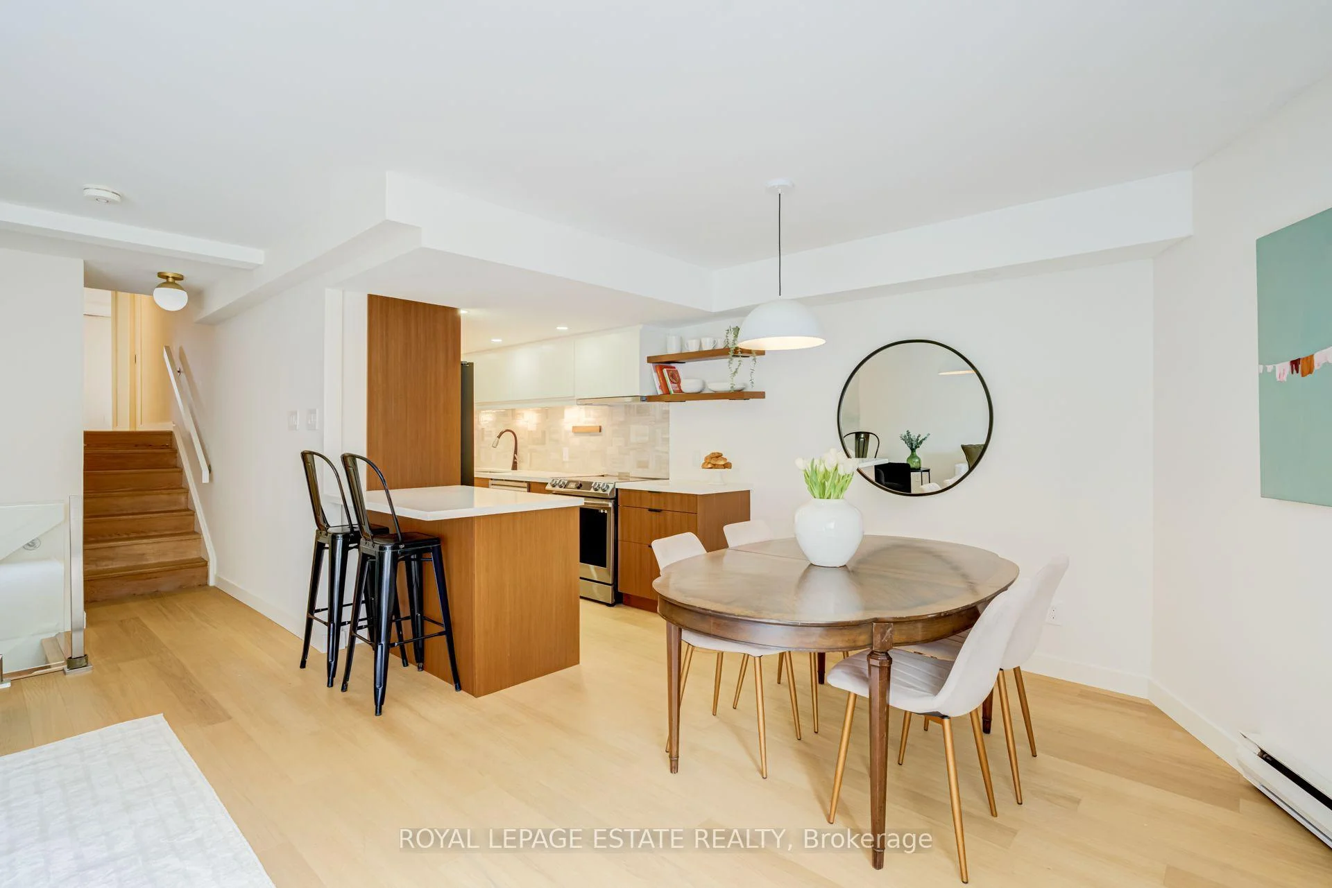Photo 21 of Unit A12, 284 Mill Road, Etobicoke, Markland Wood — HOMEH