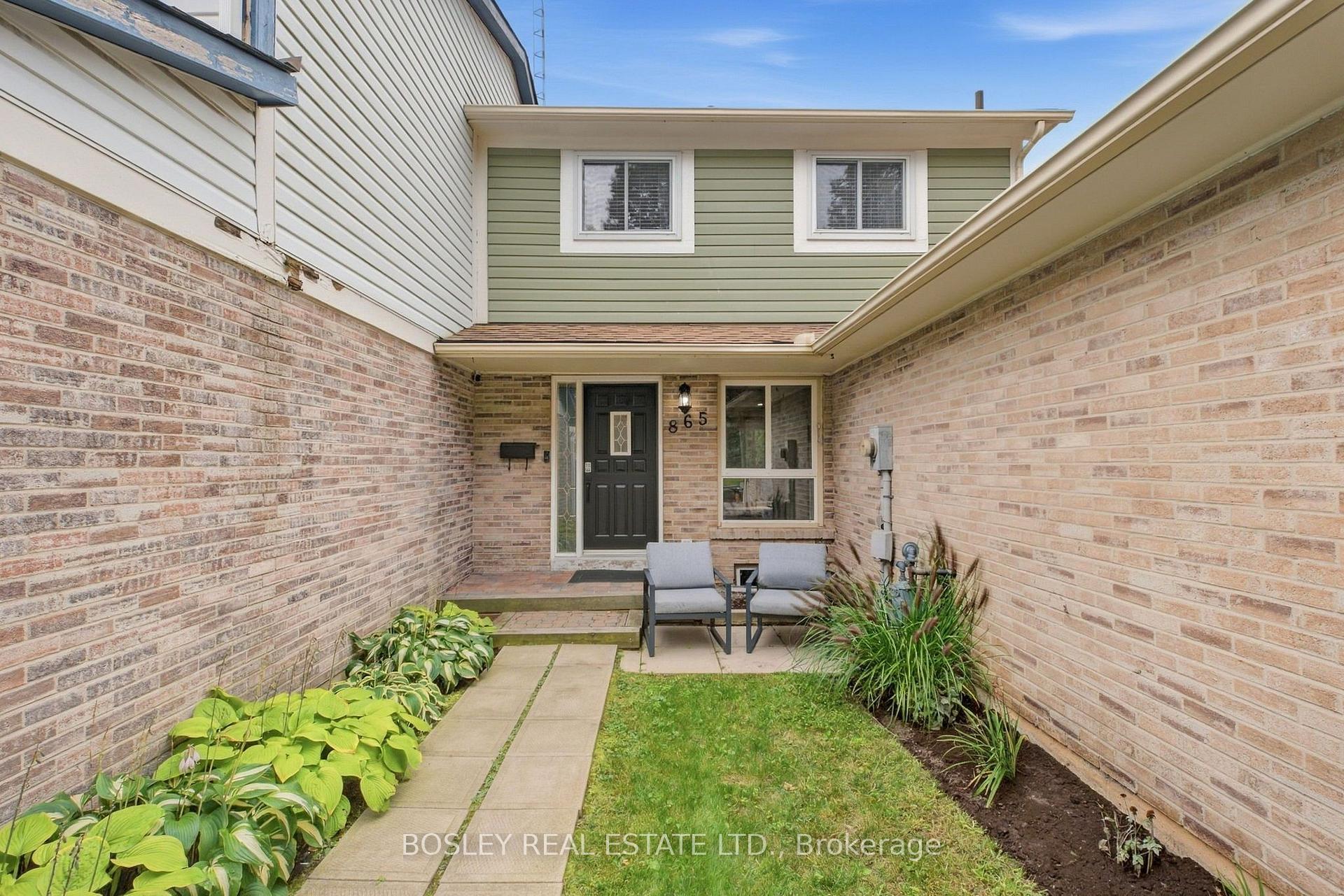 Photo 4 of 865 Gentry Crescent, Oshawa, Eastdale — HOMEH