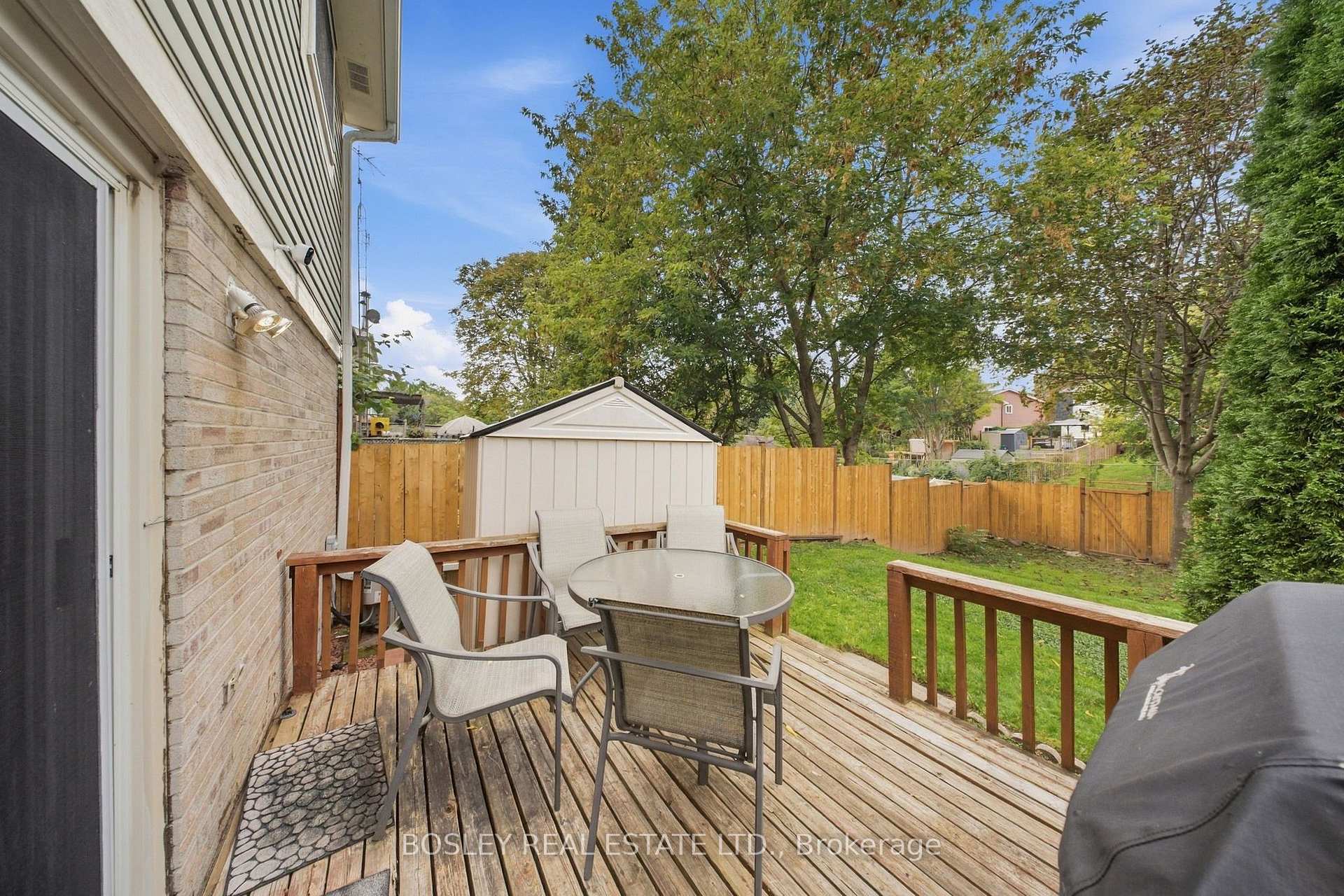 Photo 8 of 865 Gentry Crescent, Oshawa, Eastdale — HOMEH