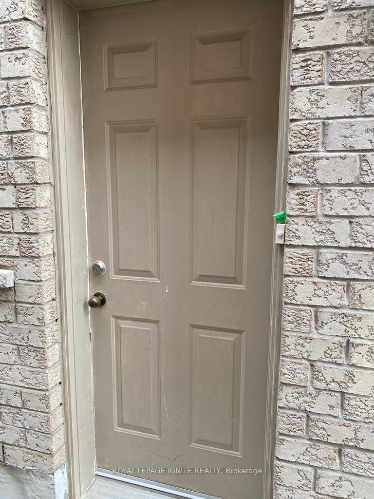 Photo 10 of Unit Basement, 30 Eastvale Drive, Markham, Cedarwood — HOMEH