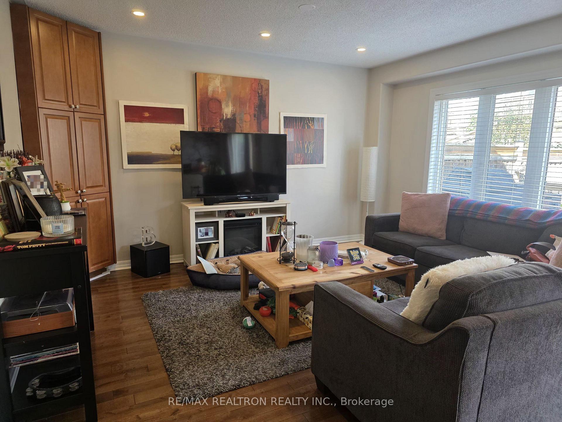 Photo 11 of 1813 Shelburne Street, Oshawa, Samac — HOMEH