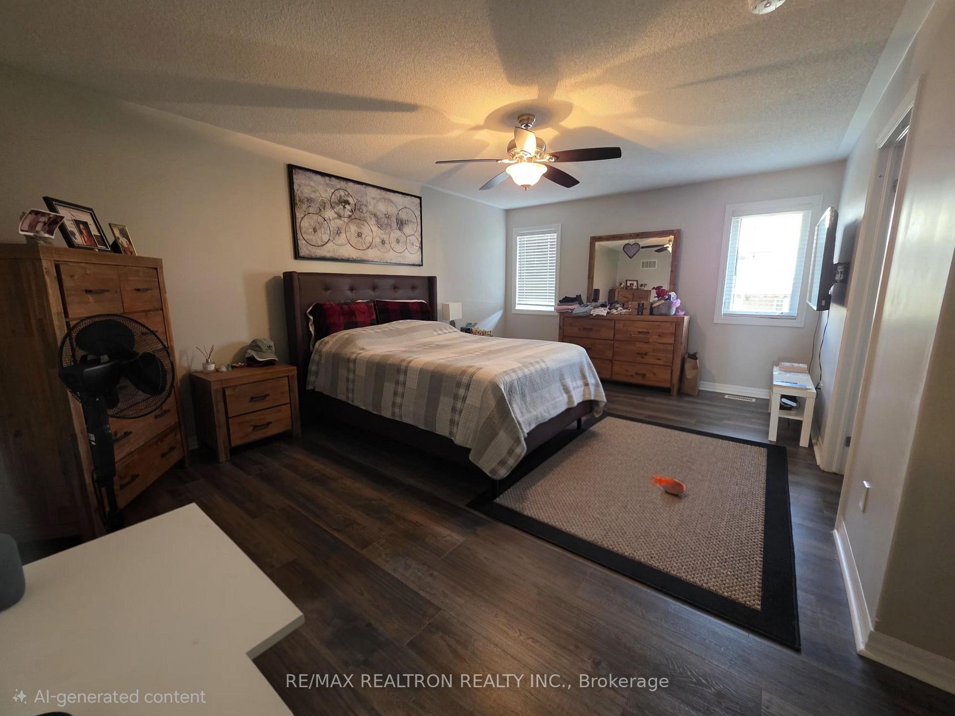 Photo 12 of 1813 Shelburne Street, Oshawa, Samac — HOMEH