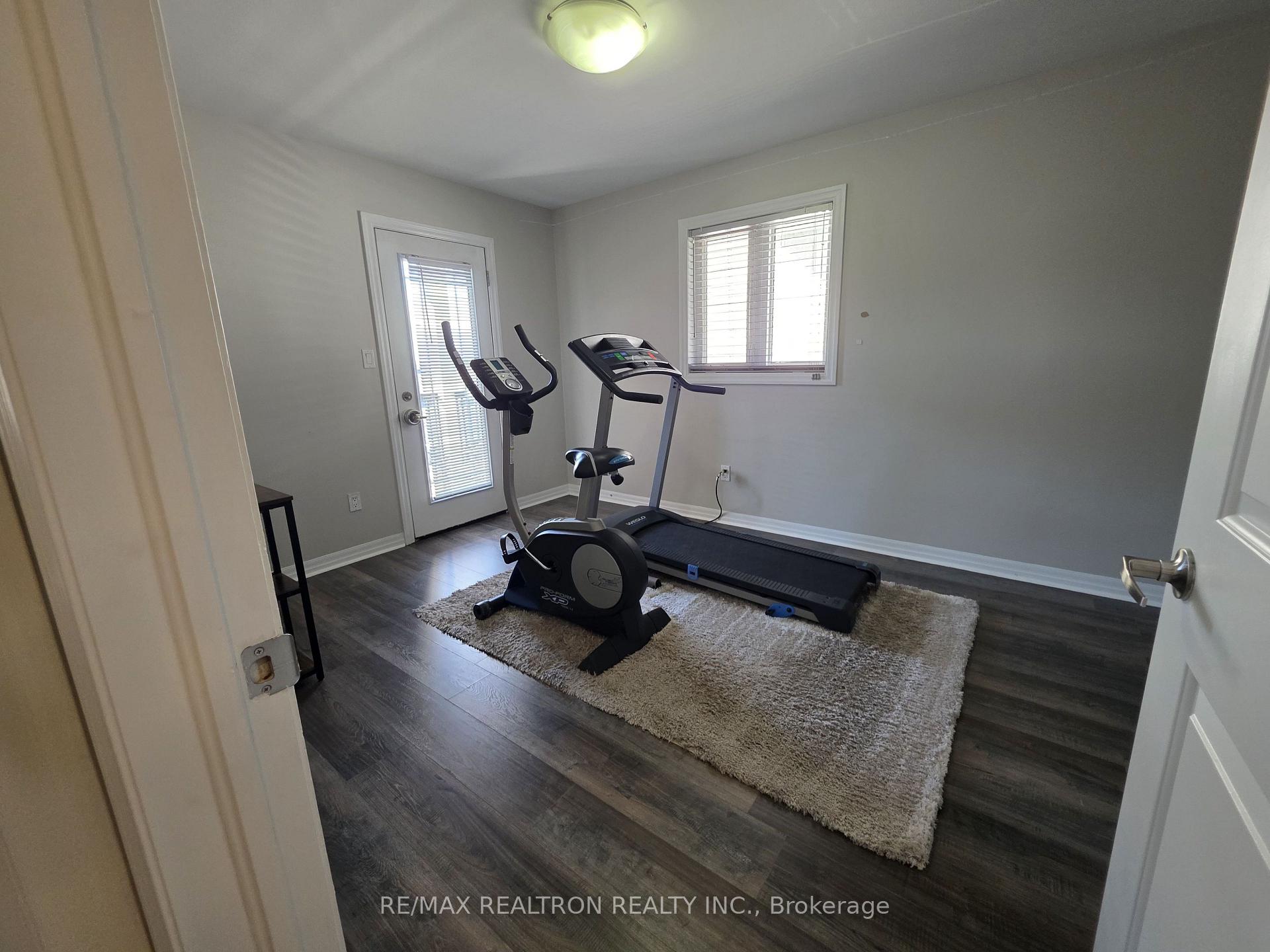 Photo 17 of 1813 Shelburne Street, Oshawa, Samac — HOMEH