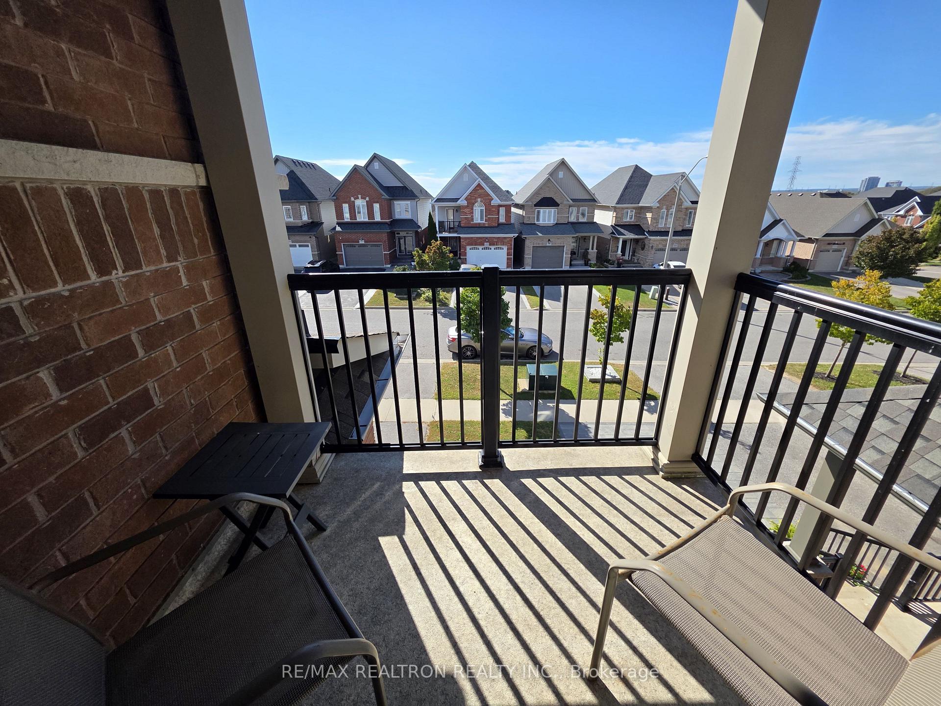 Photo 19 of 1813 Shelburne Street, Oshawa, Samac — HOMEH