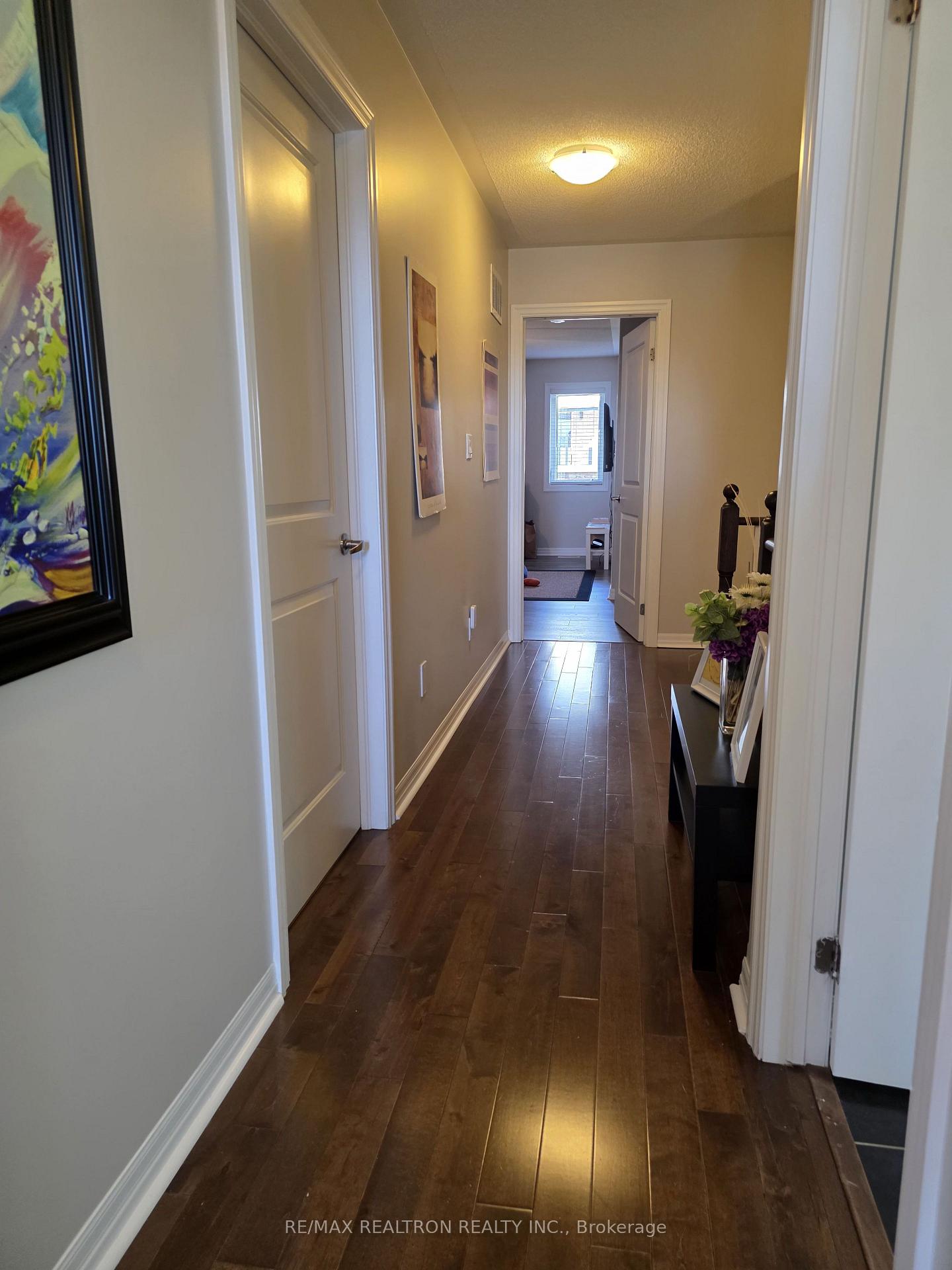 Photo 23 of 1813 Shelburne Street, Oshawa, Samac — HOMEH