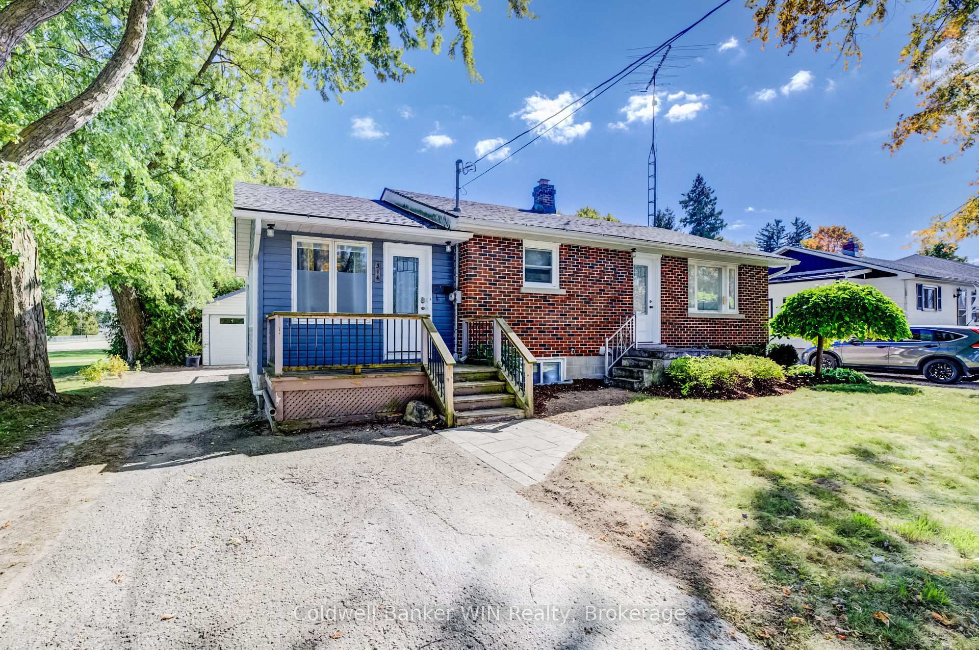 Photo of 314 Wellington Street E