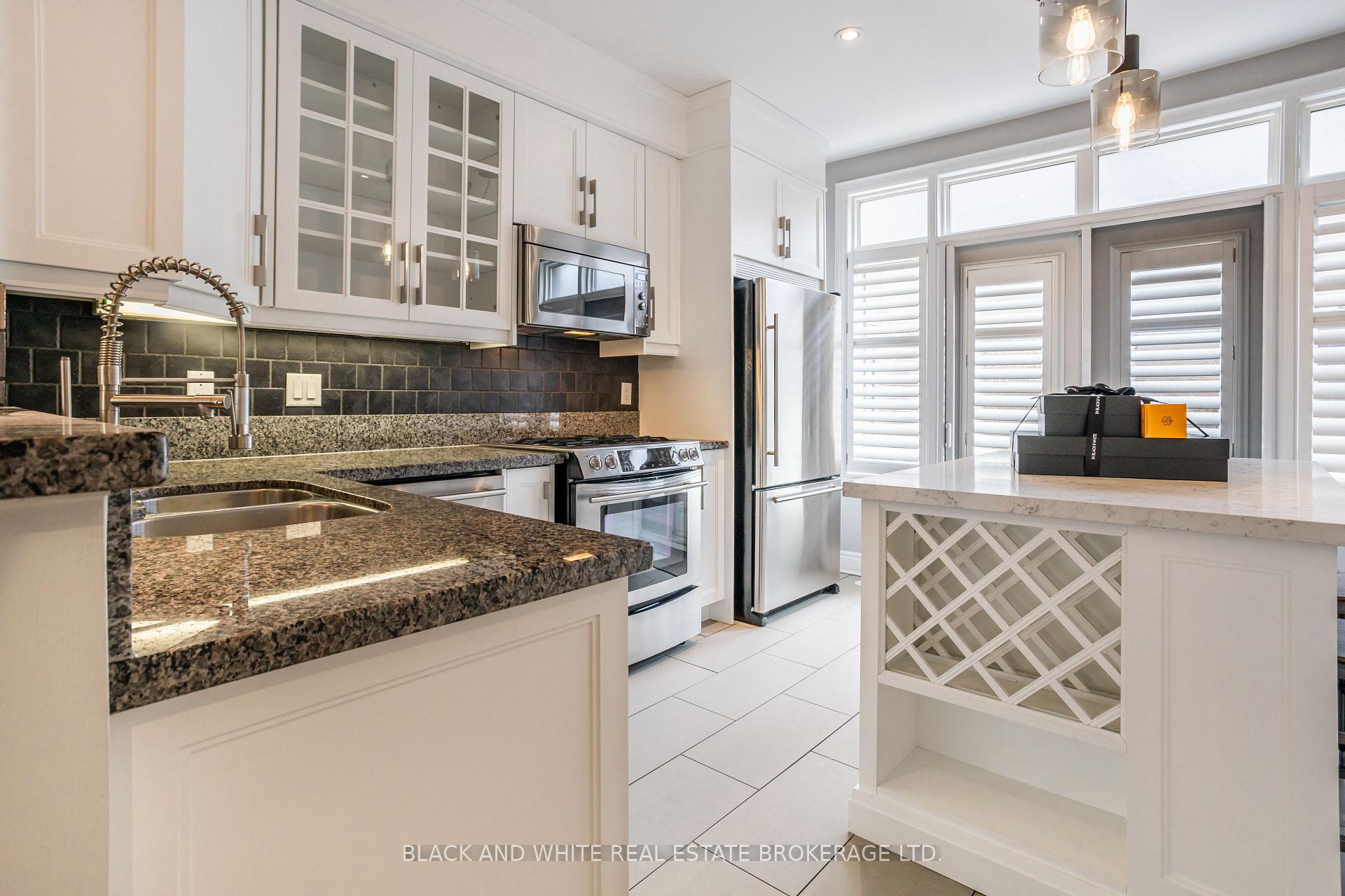Photo 6 of 55 Lobo Mews, Etobicoke, Islington-City Centre West — HOMEH