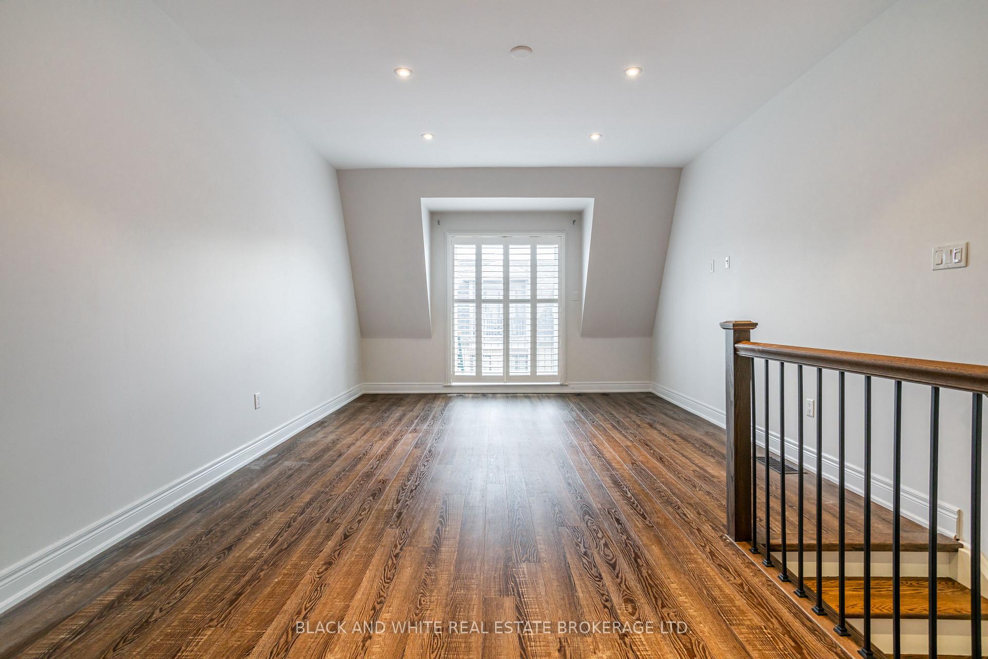 Photo 9 of 55 Lobo Mews, Etobicoke, Islington-City Centre West — HOMEH