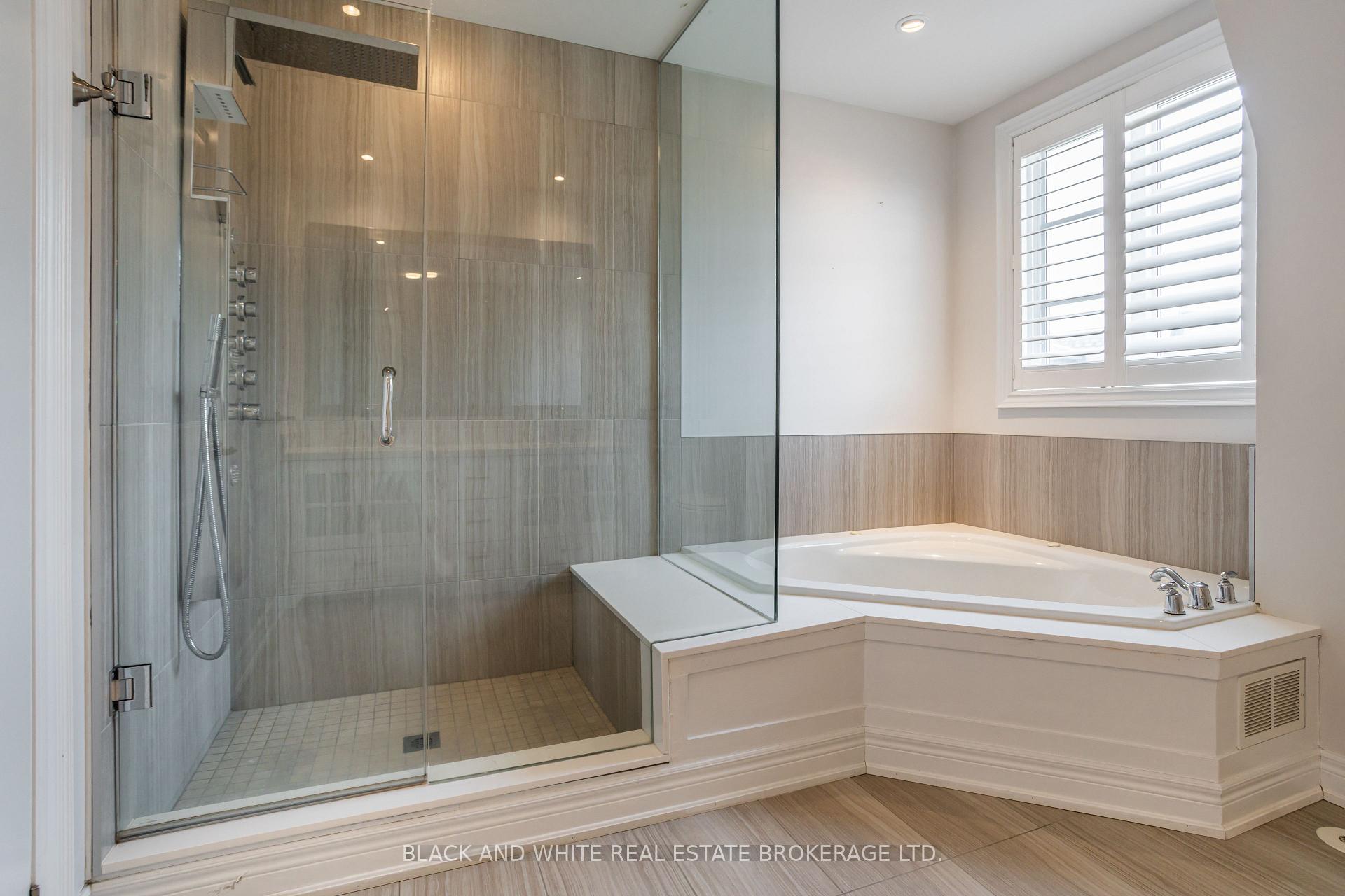 Photo 11 of 55 Lobo Mews, Etobicoke, Islington-City Centre West — HOMEH