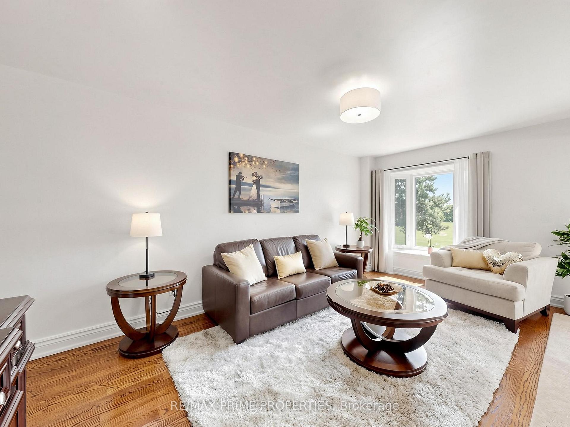 Photo 3 of 19 Post Horn Grove, Scarborough, Agincourt North — HOMEH