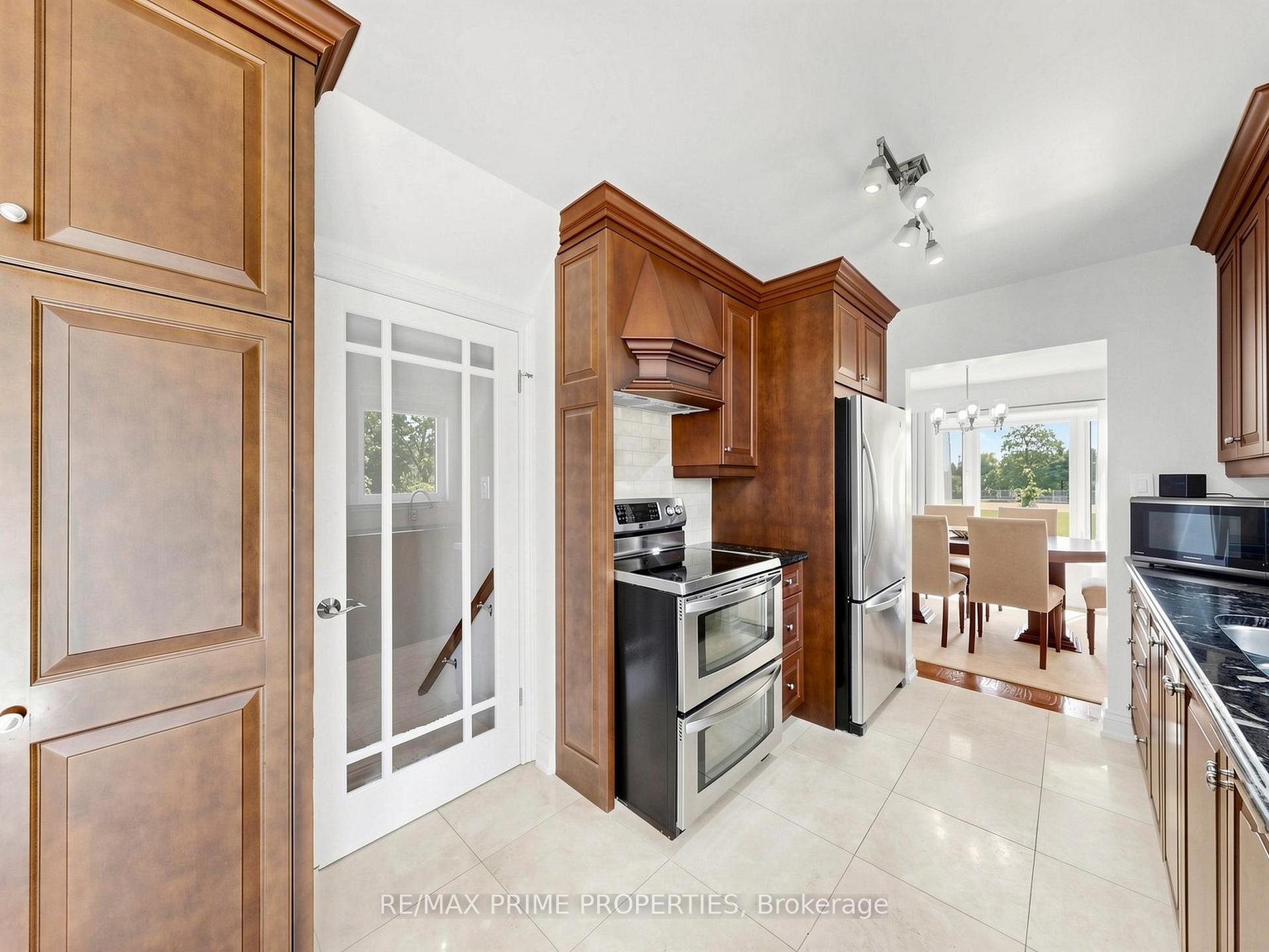 Photo 16 of 19 Post Horn Grove, Scarborough, Agincourt North — HOMEH