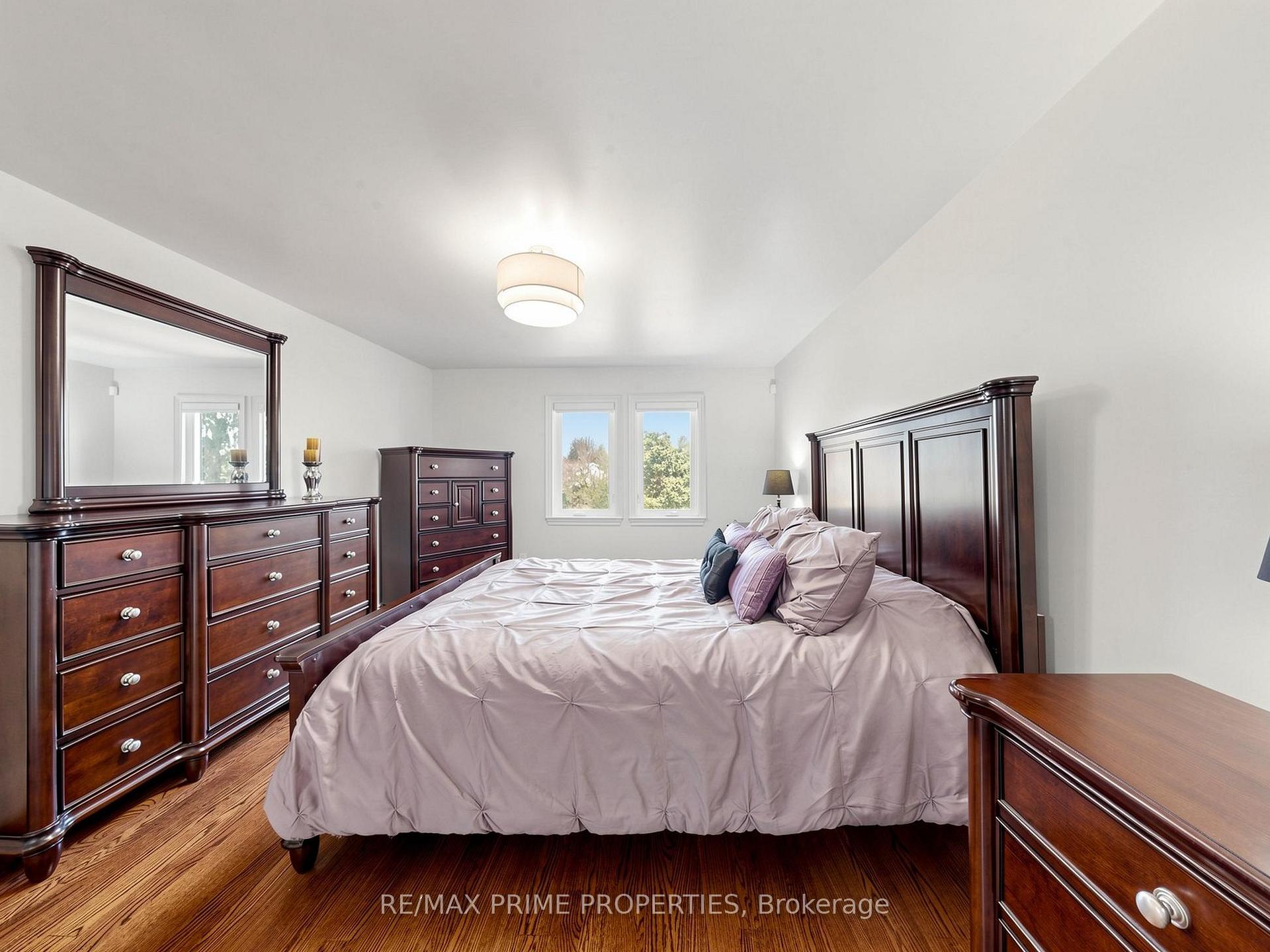 Photo 23 of 19 Post Horn Grove, Scarborough, Agincourt North — HOMEH