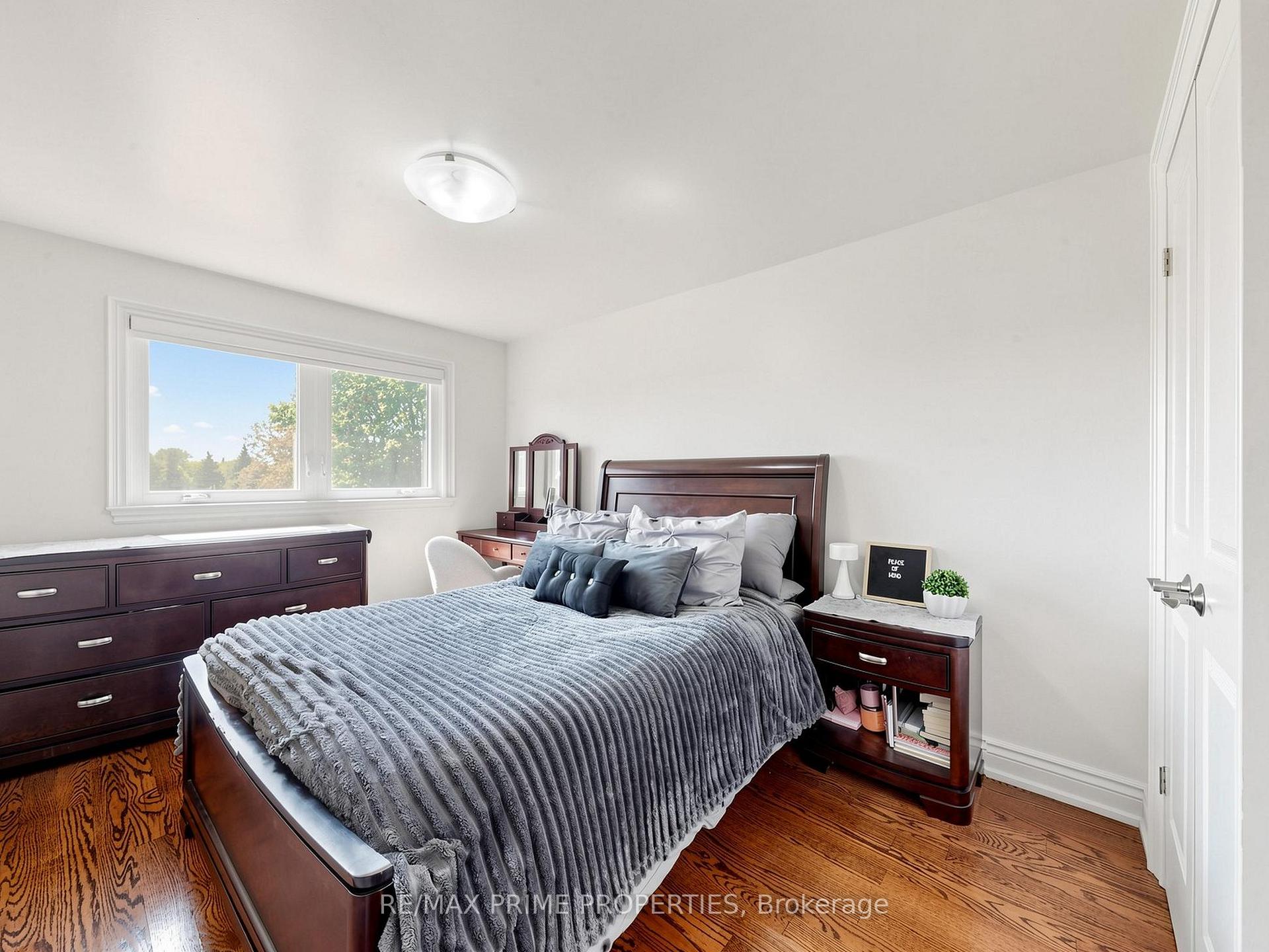 Photo 28 of 19 Post Horn Grove, Scarborough, Agincourt North — HOMEH