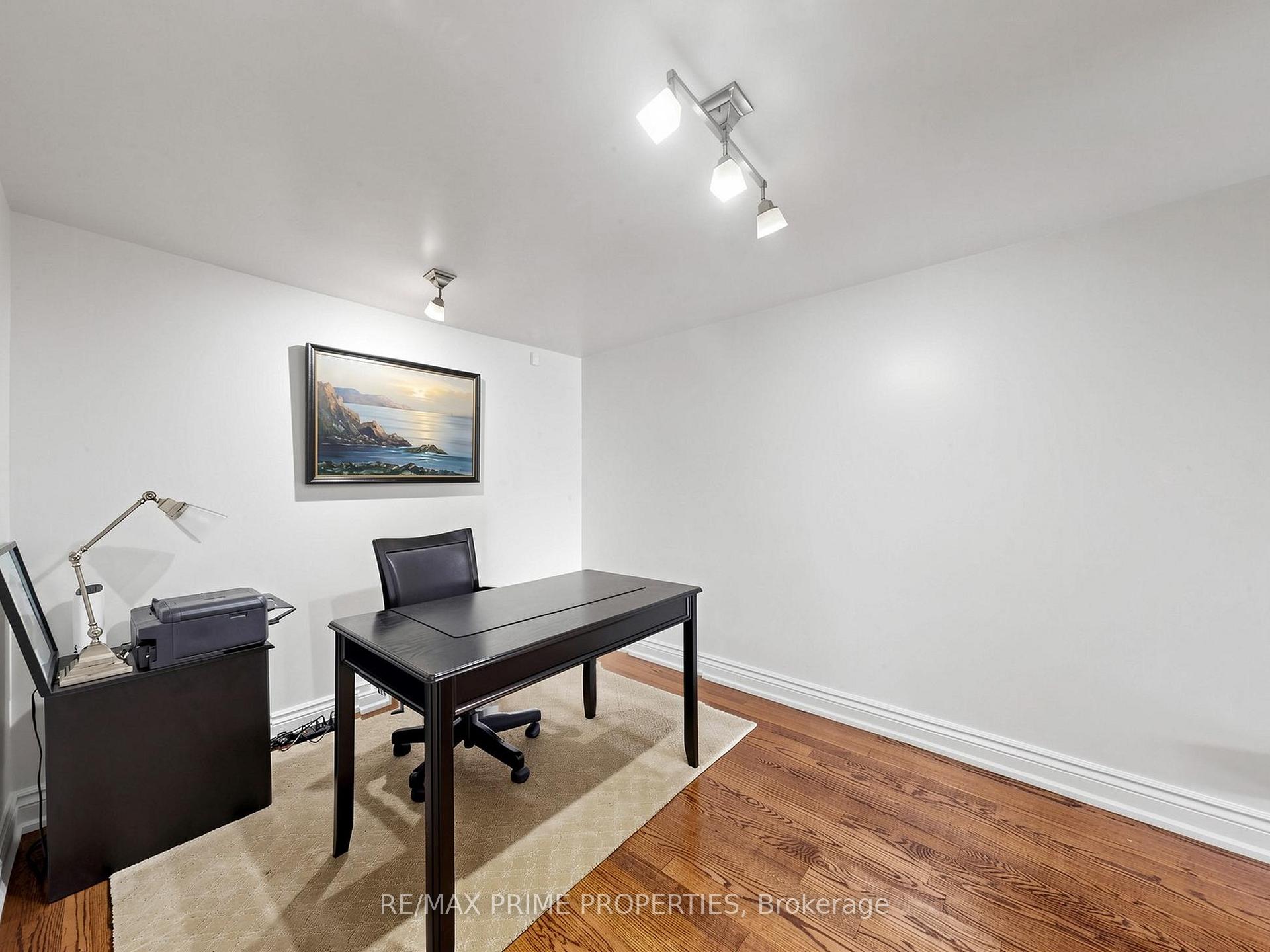 Photo 34 of 19 Post Horn Grove, Scarborough, Agincourt North — HOMEH