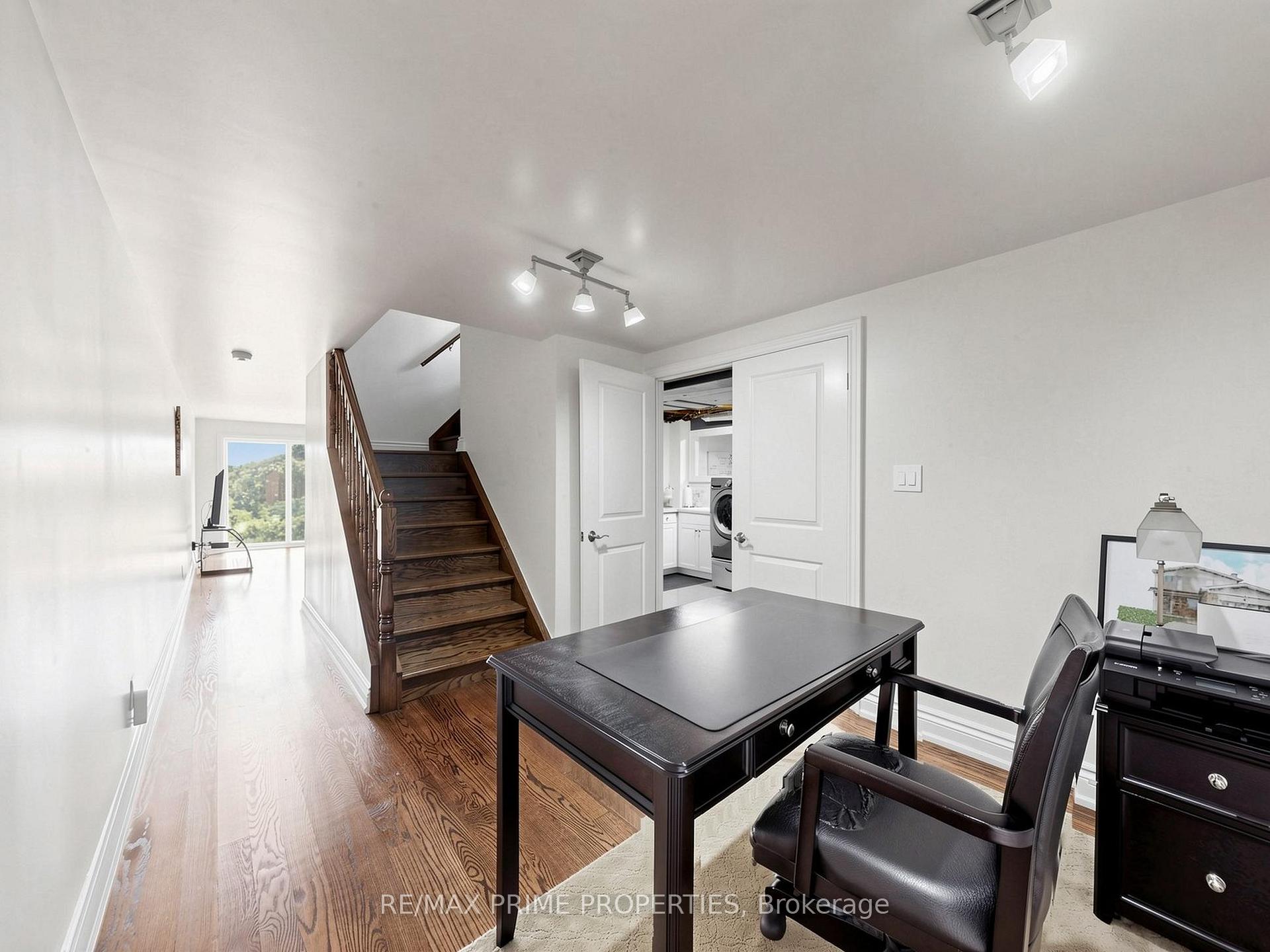 Photo 35 of 19 Post Horn Grove, Scarborough, Agincourt North — HOMEH