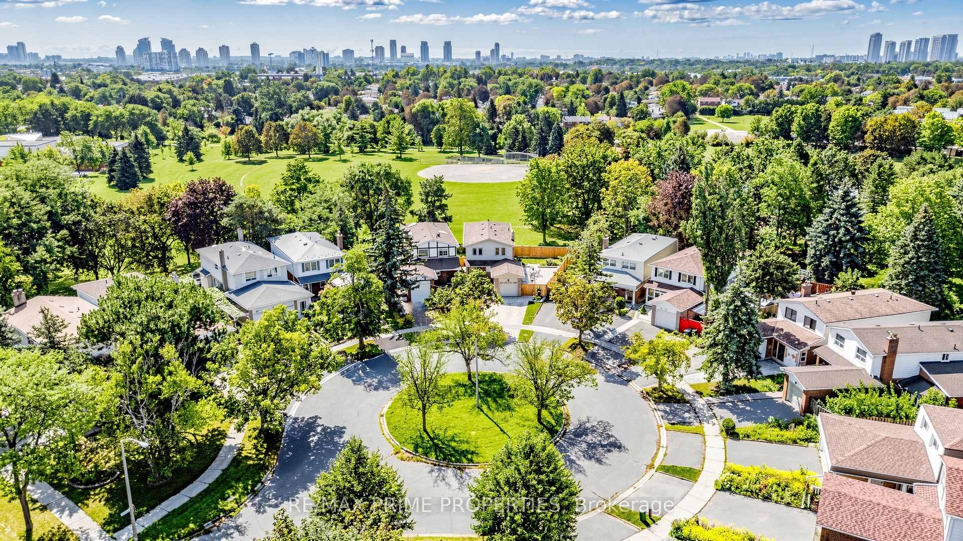Photo 48 of 19 Post Horn Grove, Scarborough, Agincourt North — HOMEH