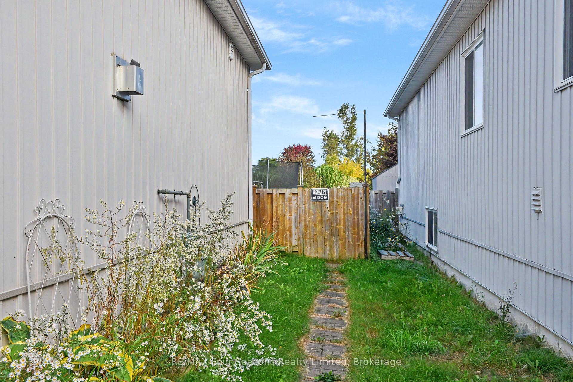 Photo 4 of 267 Spruce Street, Clearview, Stayner — HOMEH