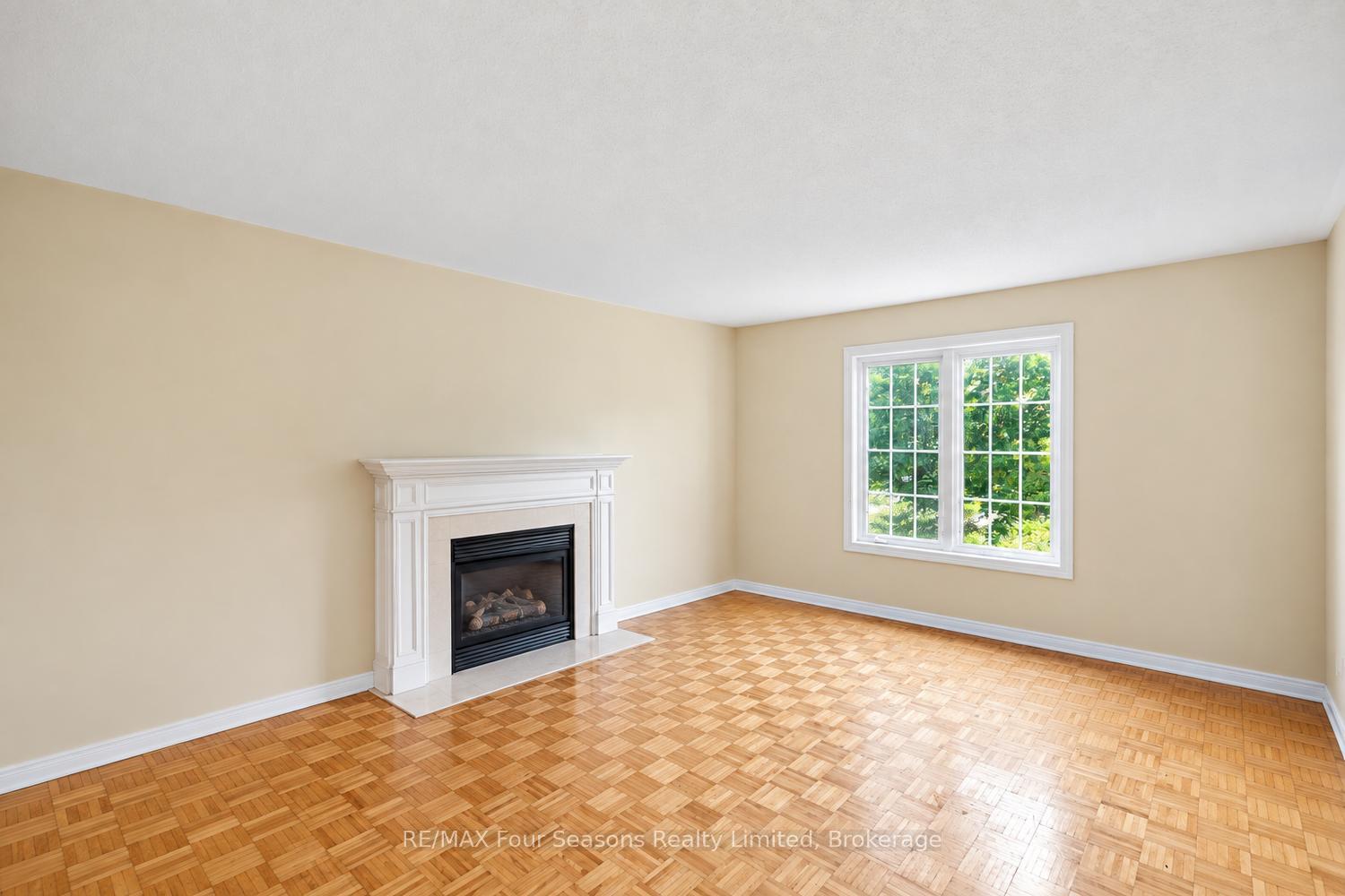 Photo 6 of 267 Spruce Street, Clearview, Stayner — HOMEH