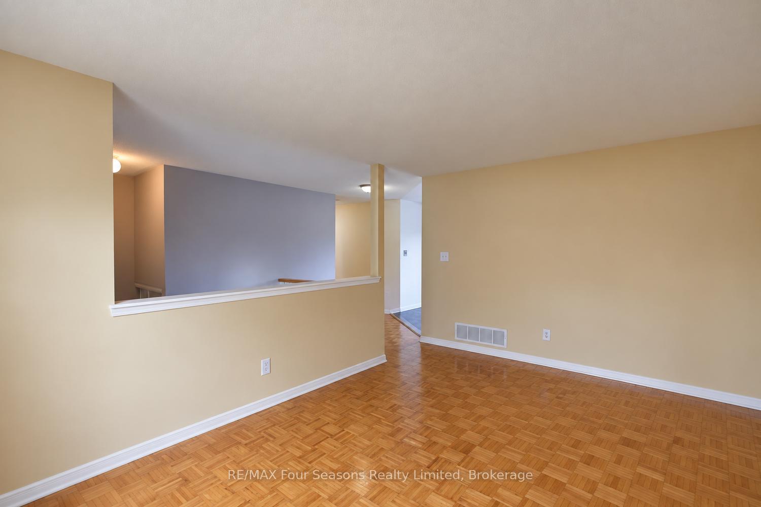 Photo 8 of 267 Spruce Street, Clearview, Stayner — HOMEH