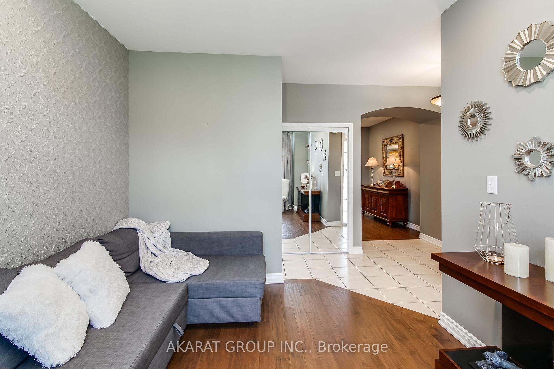 Photo 7 of 3320 Cline Street, Burlington, Alton — HOMEH