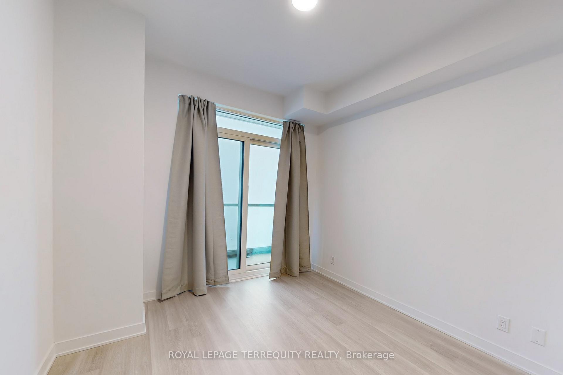 Photo 11 of Unit 3103, 30 Upper Mall Way, Vaughan, Brownridge — HOMEH