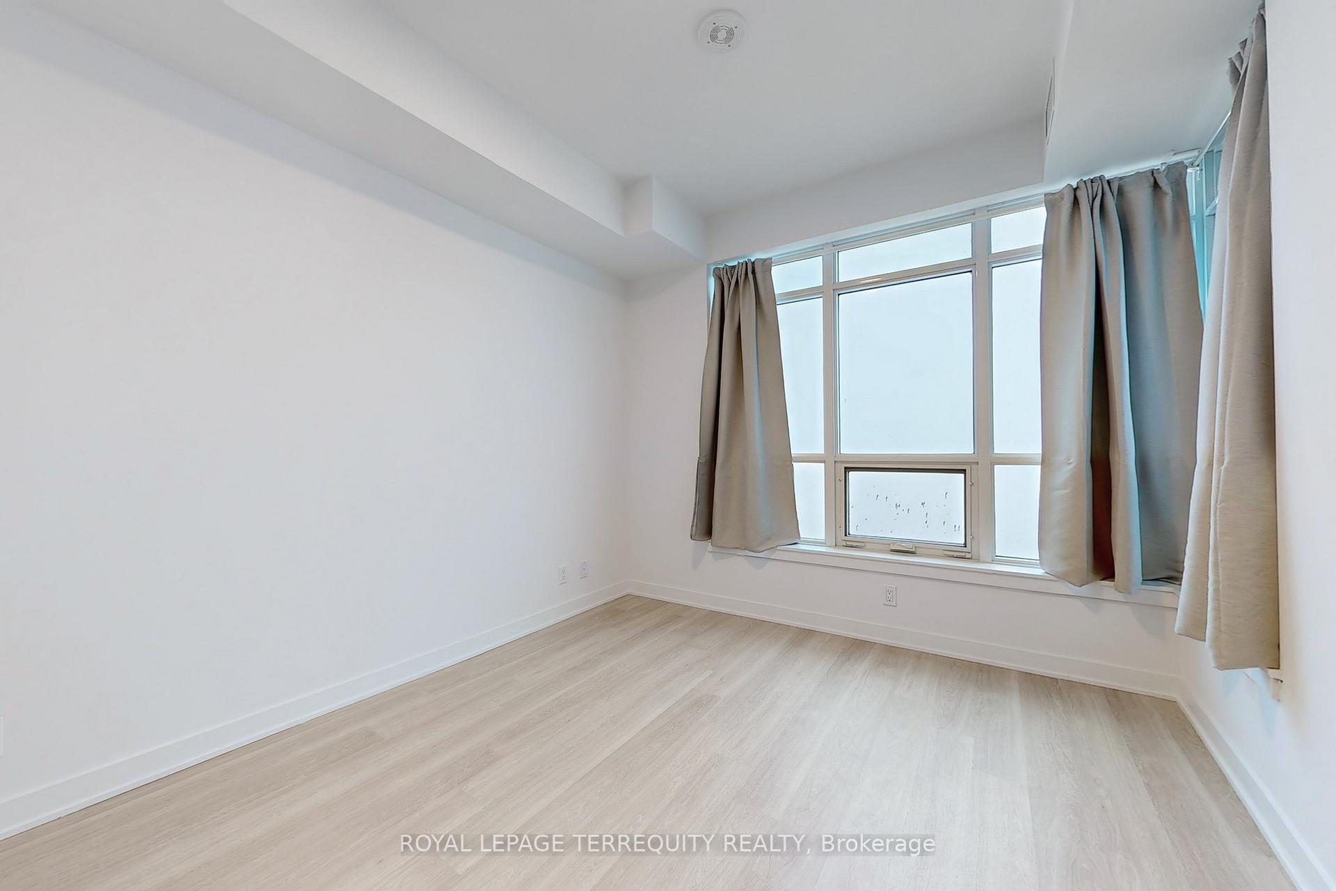 Photo 16 of Unit 3103, 30 Upper Mall Way, Vaughan, Brownridge — HOMEH