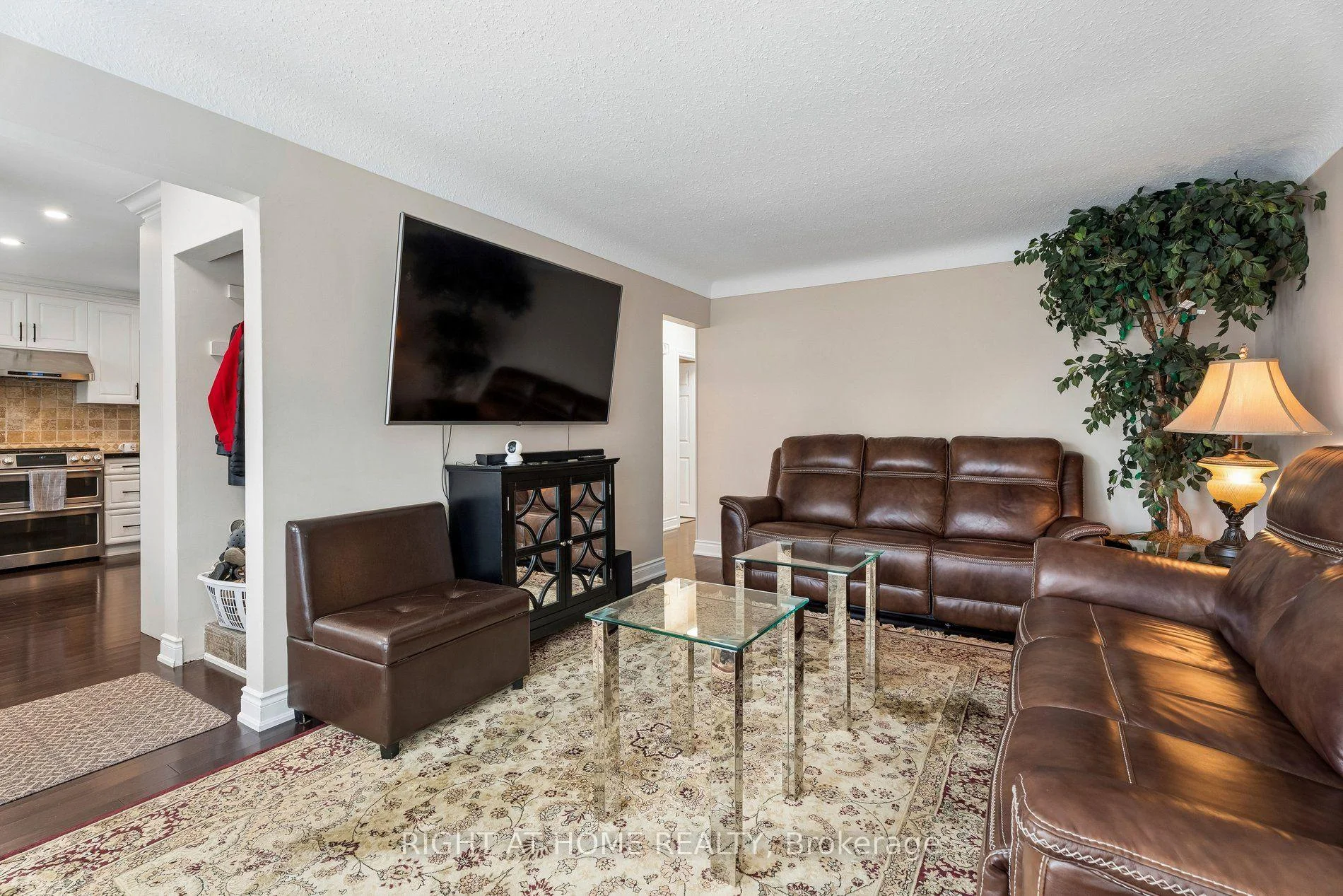 Photo 15 of 25 Swallow Crescent, Hamilton, Bruleville — HOMEH
