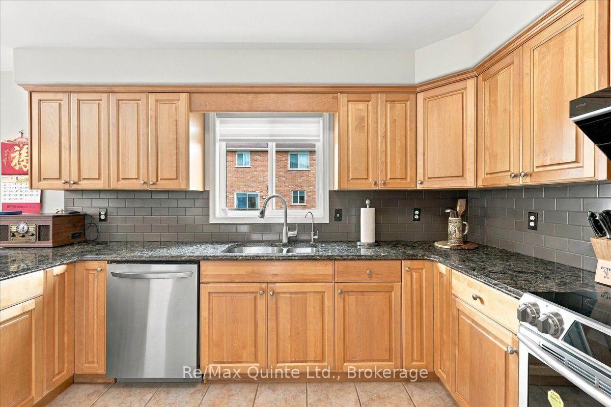 Photo 11 of 11 Huron Lane, Belleville, Belleville Ward — HOMEH