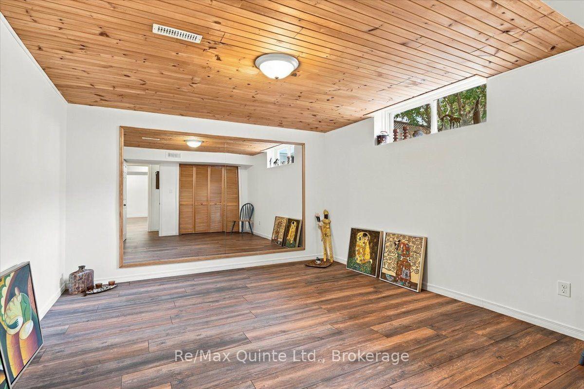Photo 35 of 11 Huron Lane, Belleville, Belleville Ward — HOMEH