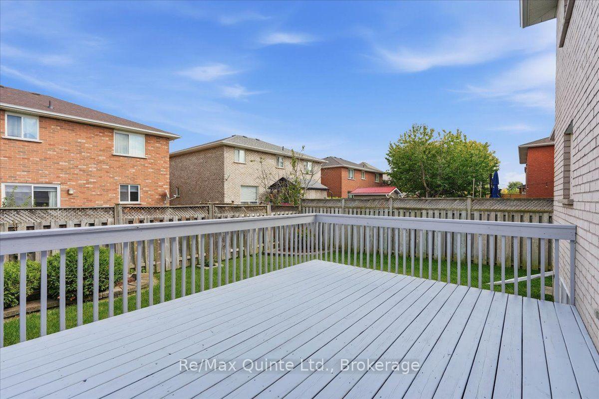 Photo 40 of 11 Huron Lane, Belleville, Belleville Ward — HOMEH
