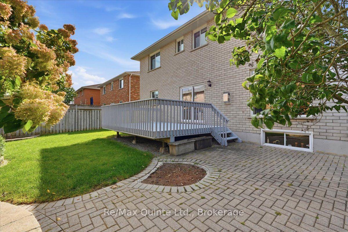 Photo 41 of 11 Huron Lane, Belleville, Belleville Ward — HOMEH